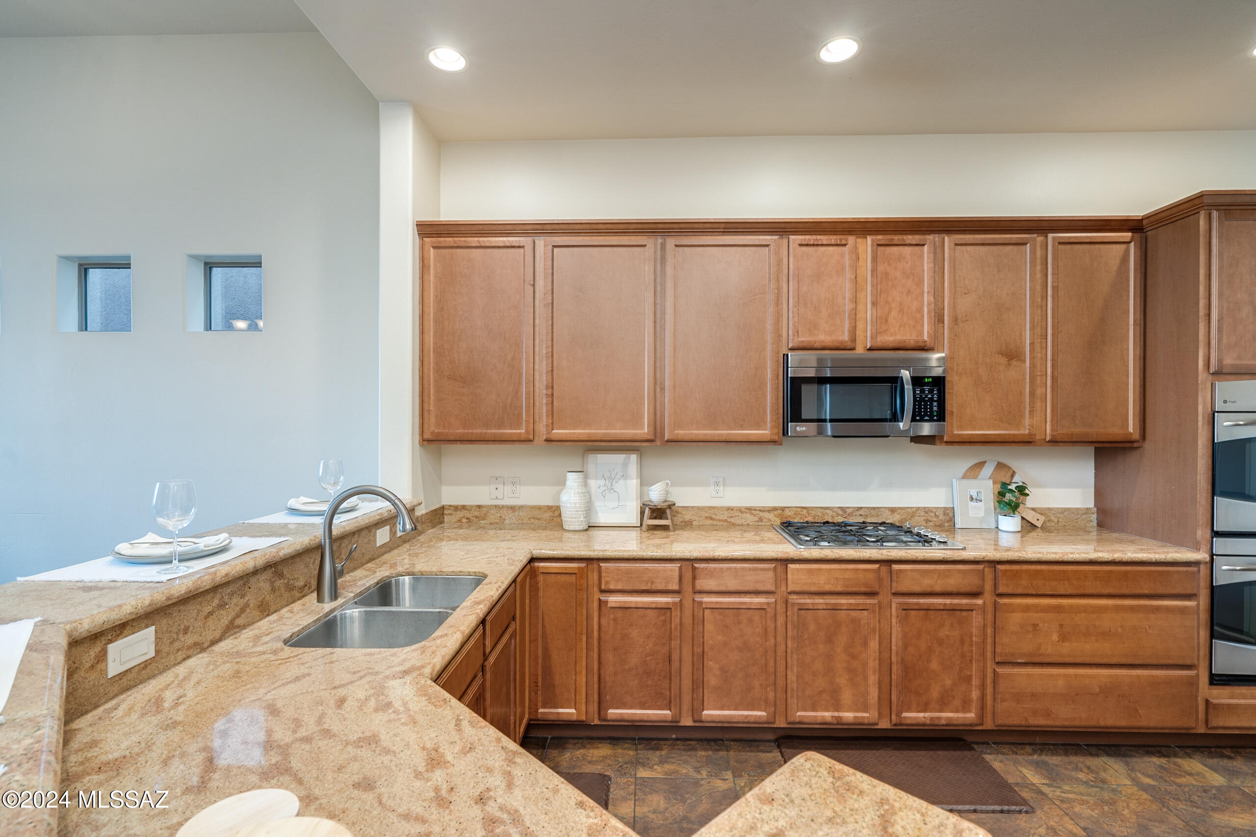 5784 N Loft Lane