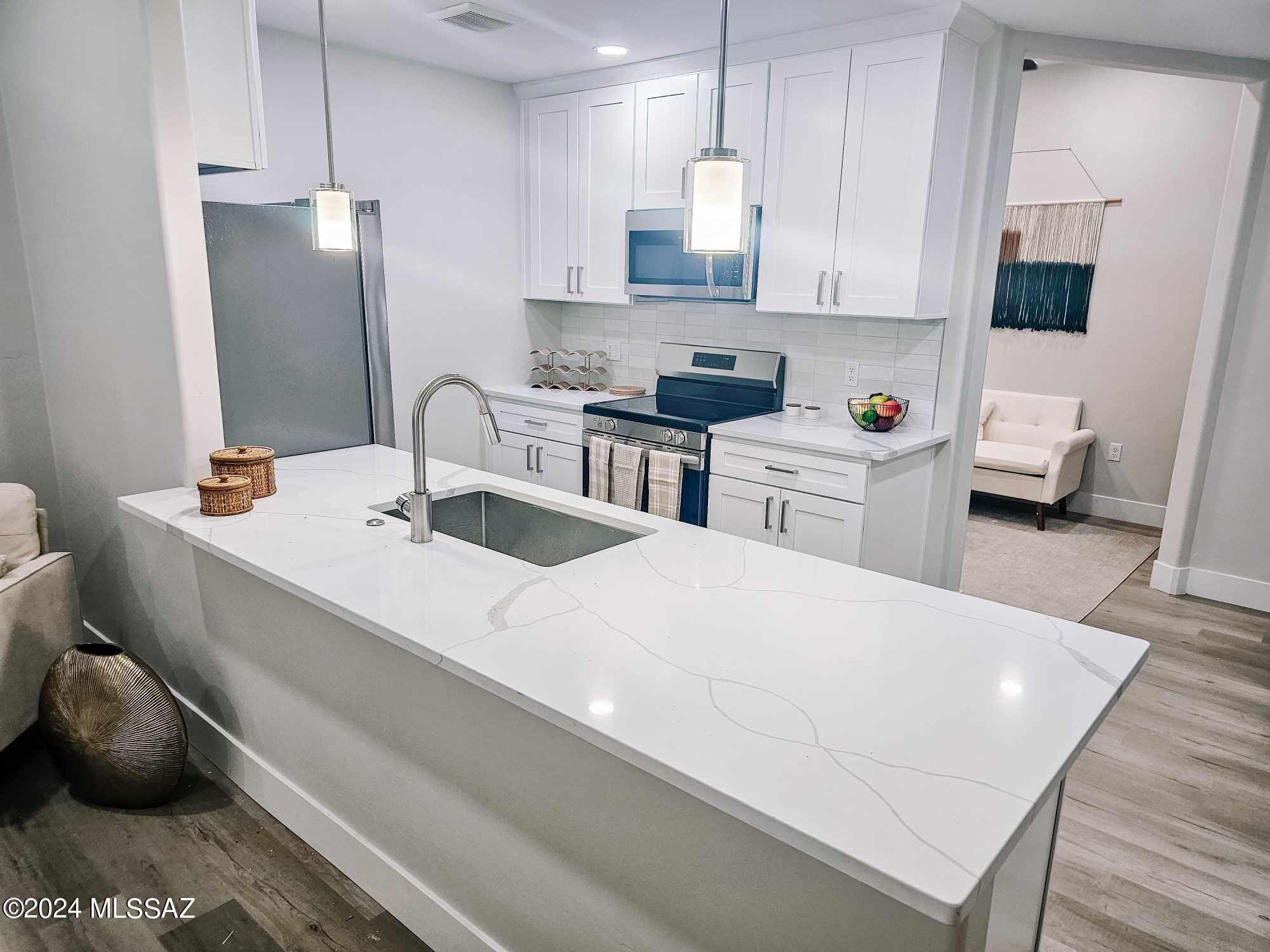2032 E River Road Unit: 104