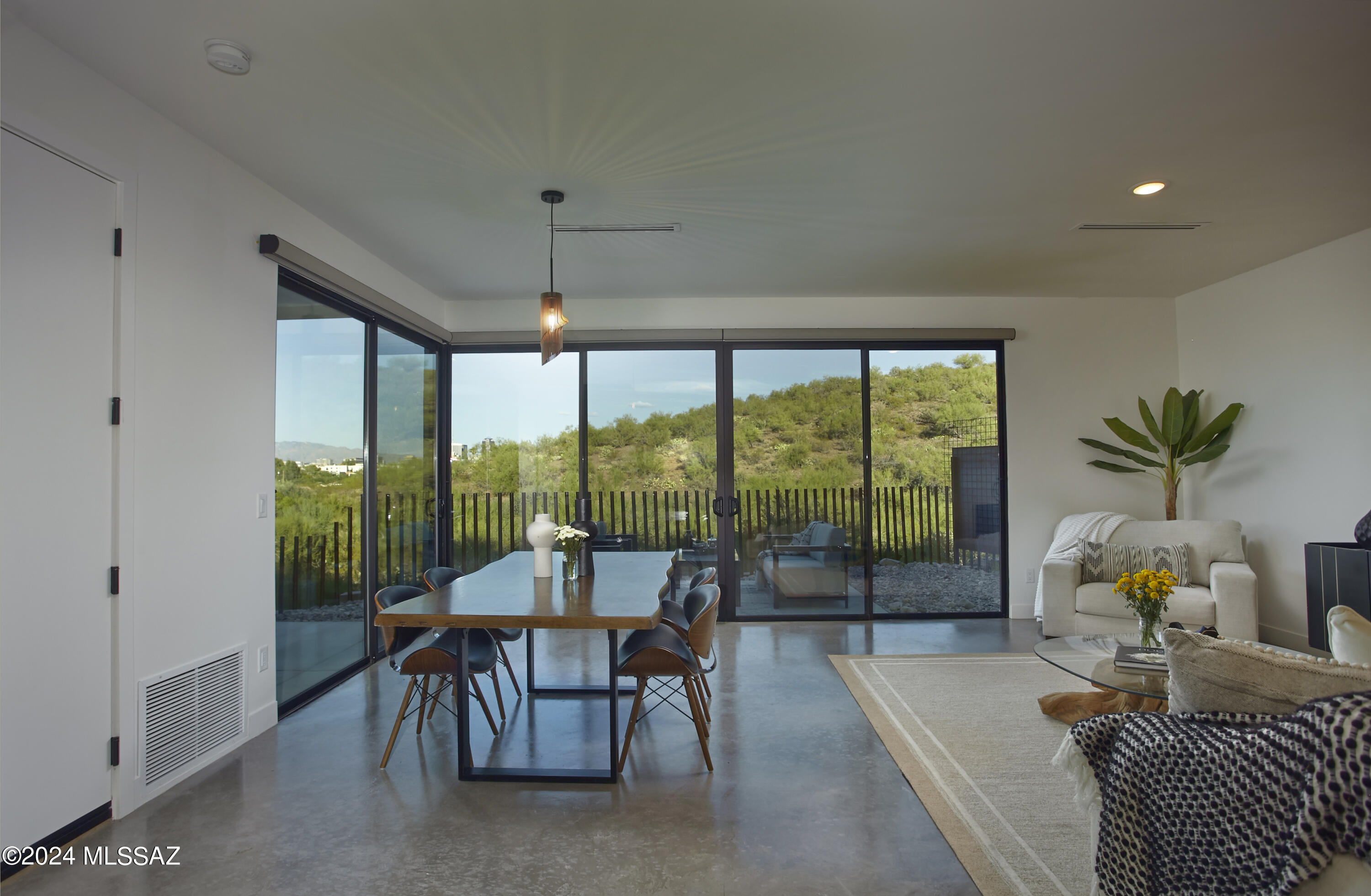 1373 W Sentinel View Loop