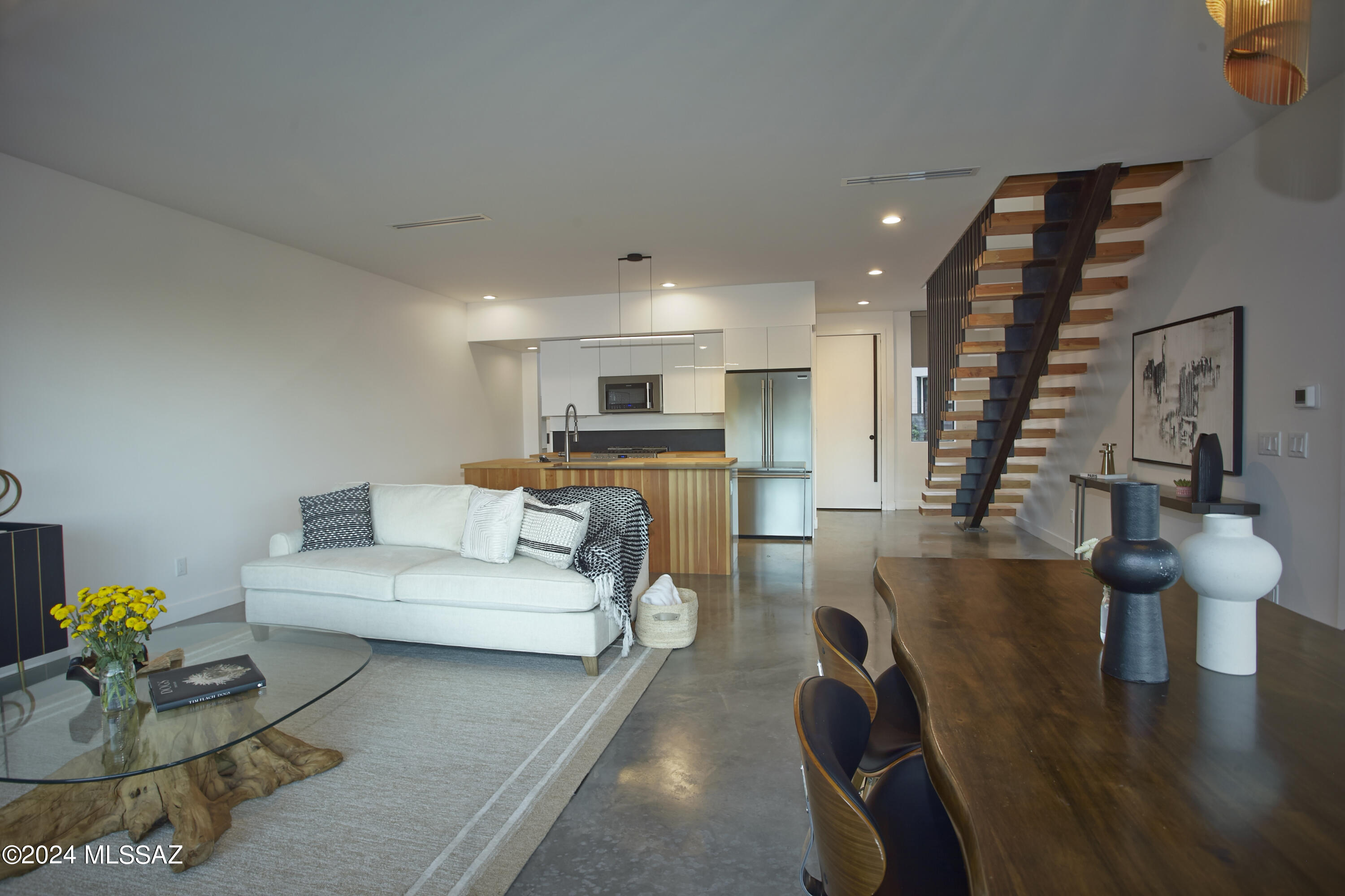1373 W Sentinel View Loop
