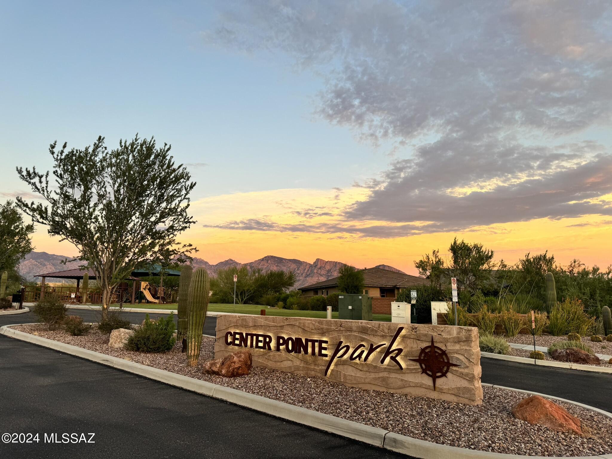 1095 W Rock Daisy Lane