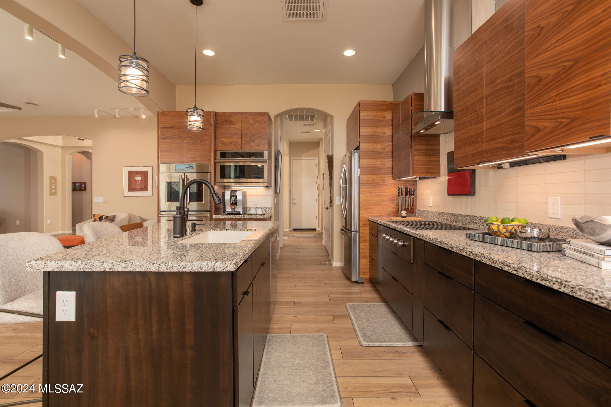 1095 W Rock Daisy Lane