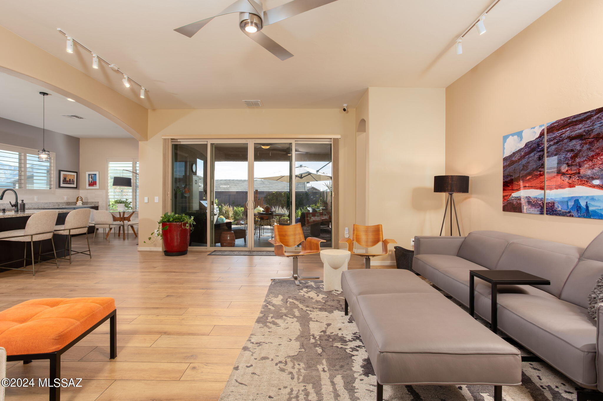 1095 W Rock Daisy Lane
