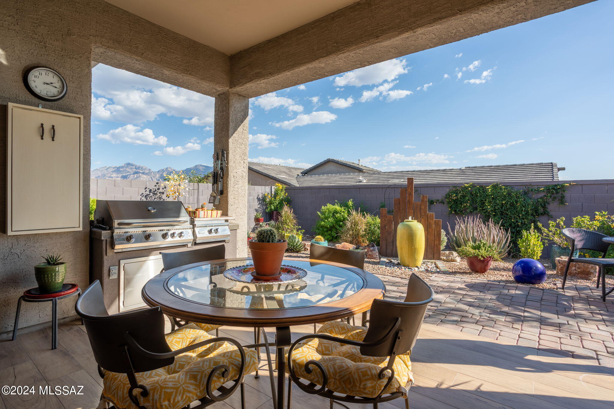 1095 W Rock Daisy Lane