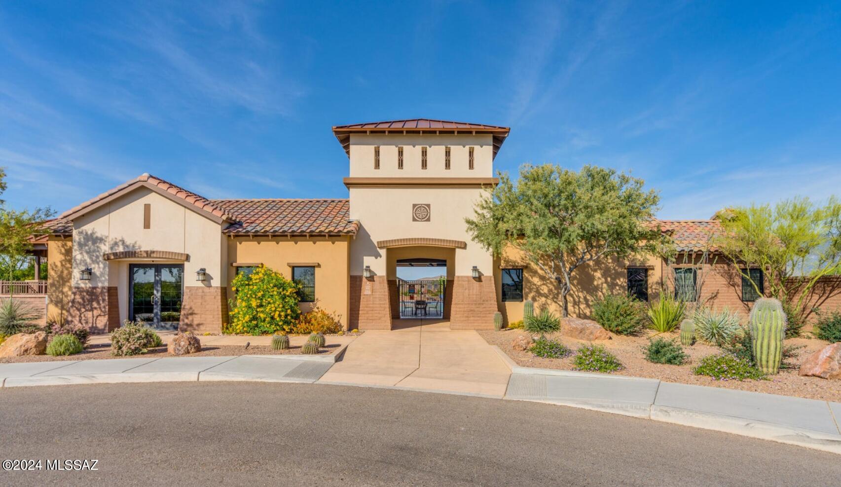 1095 W Rock Daisy Lane