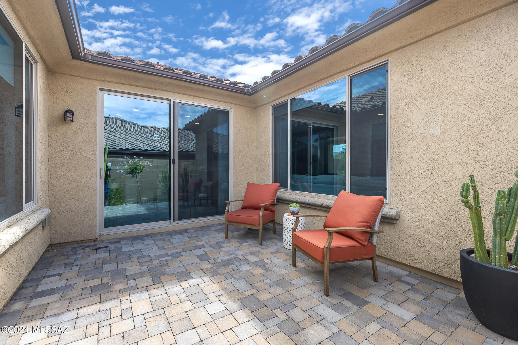 6811 W Cliff Spring Trail