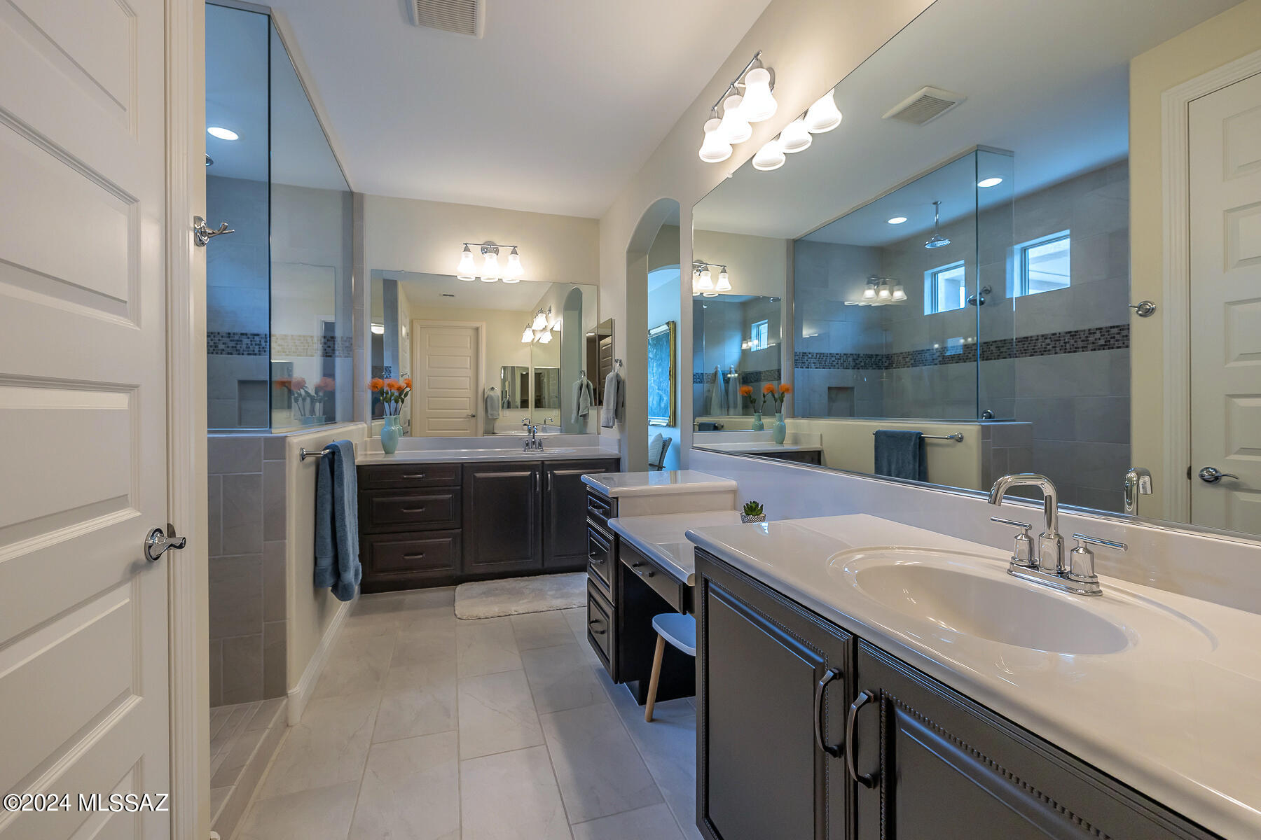 6811 W Cliff Spring Trail