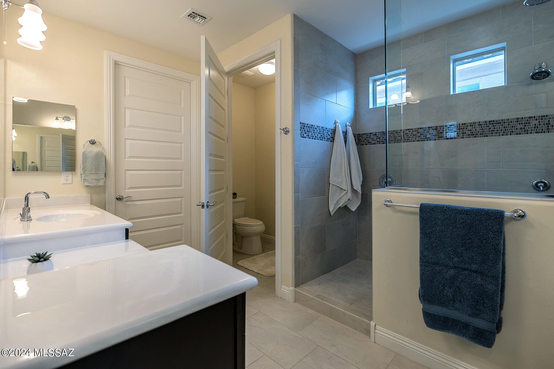 6811 W Cliff Spring Trail
