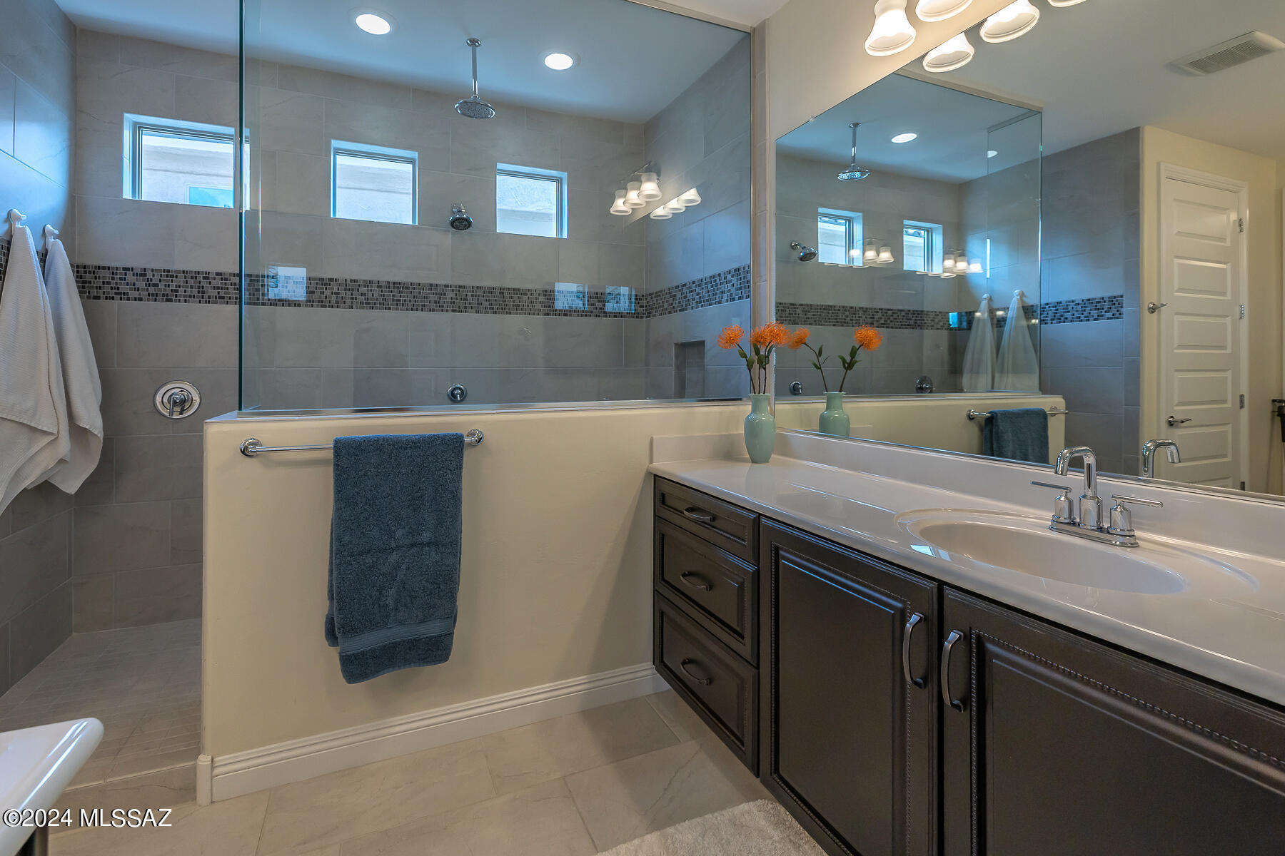 6811 W Cliff Spring Trail