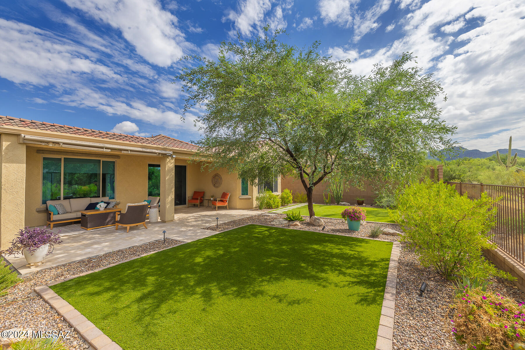 6811 W Cliff Spring Trail