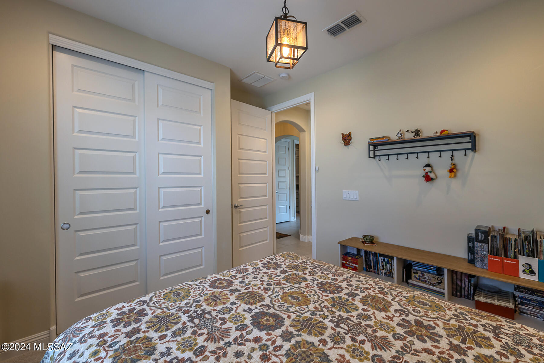 6811 W Cliff Spring Trail