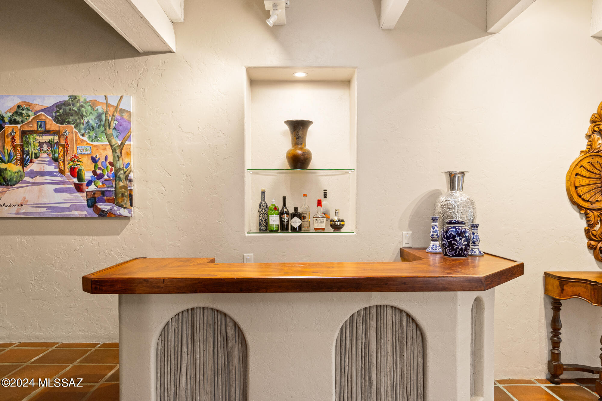 4801 N La Lomita