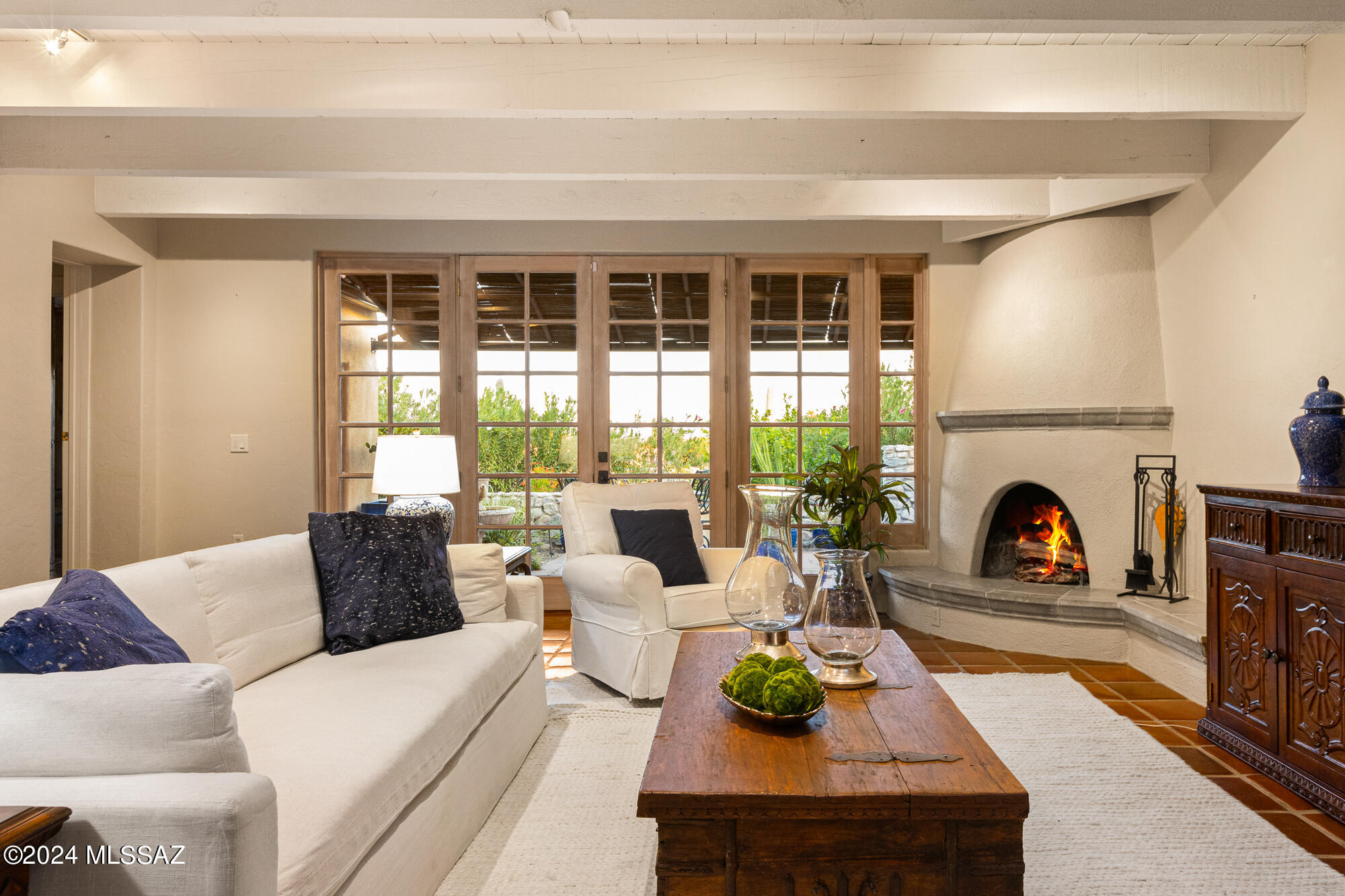 4801 N La Lomita