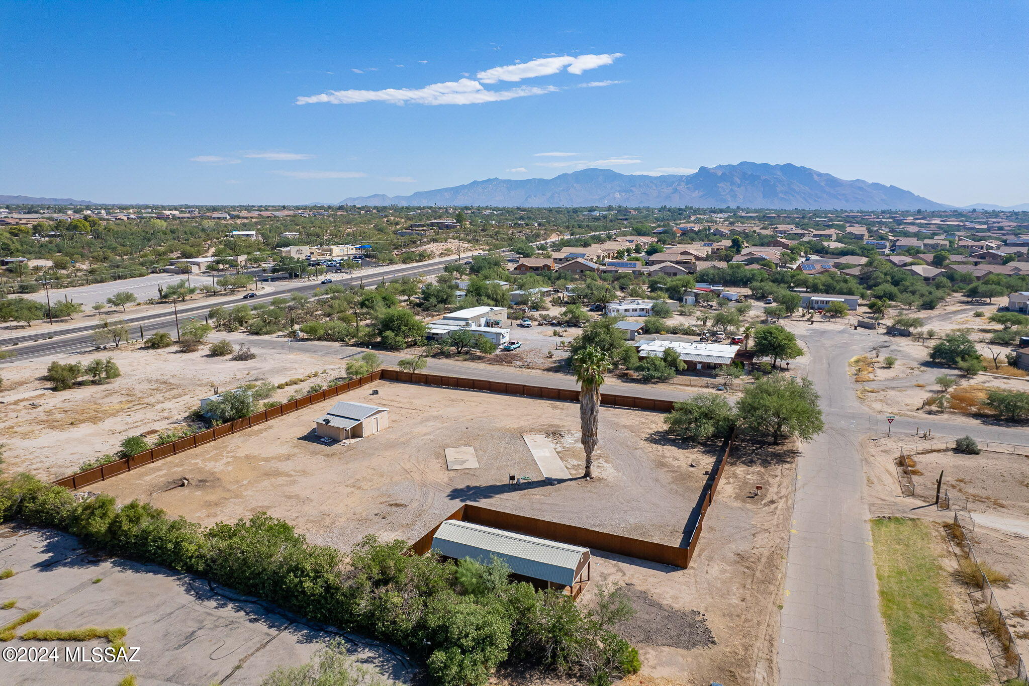 5354 W Calle Cayeus