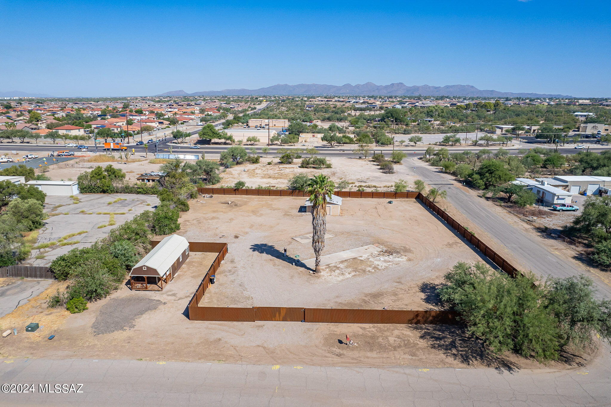 5354 W Calle Cayeus