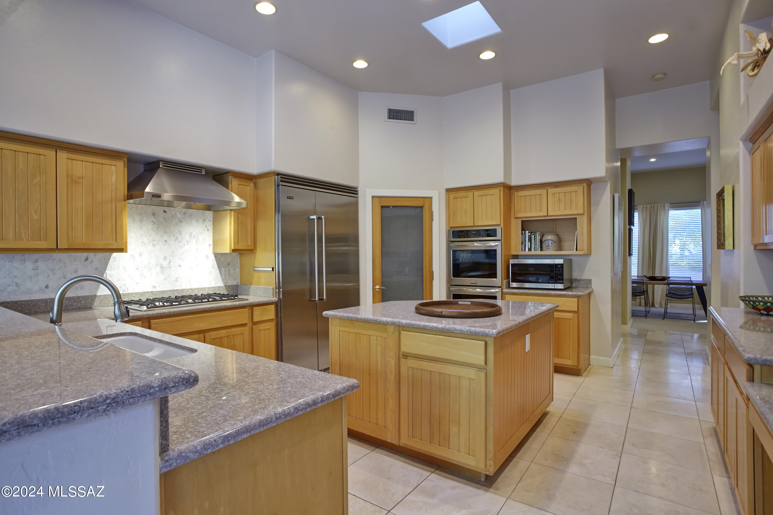 6439 N Desert Wind Circle