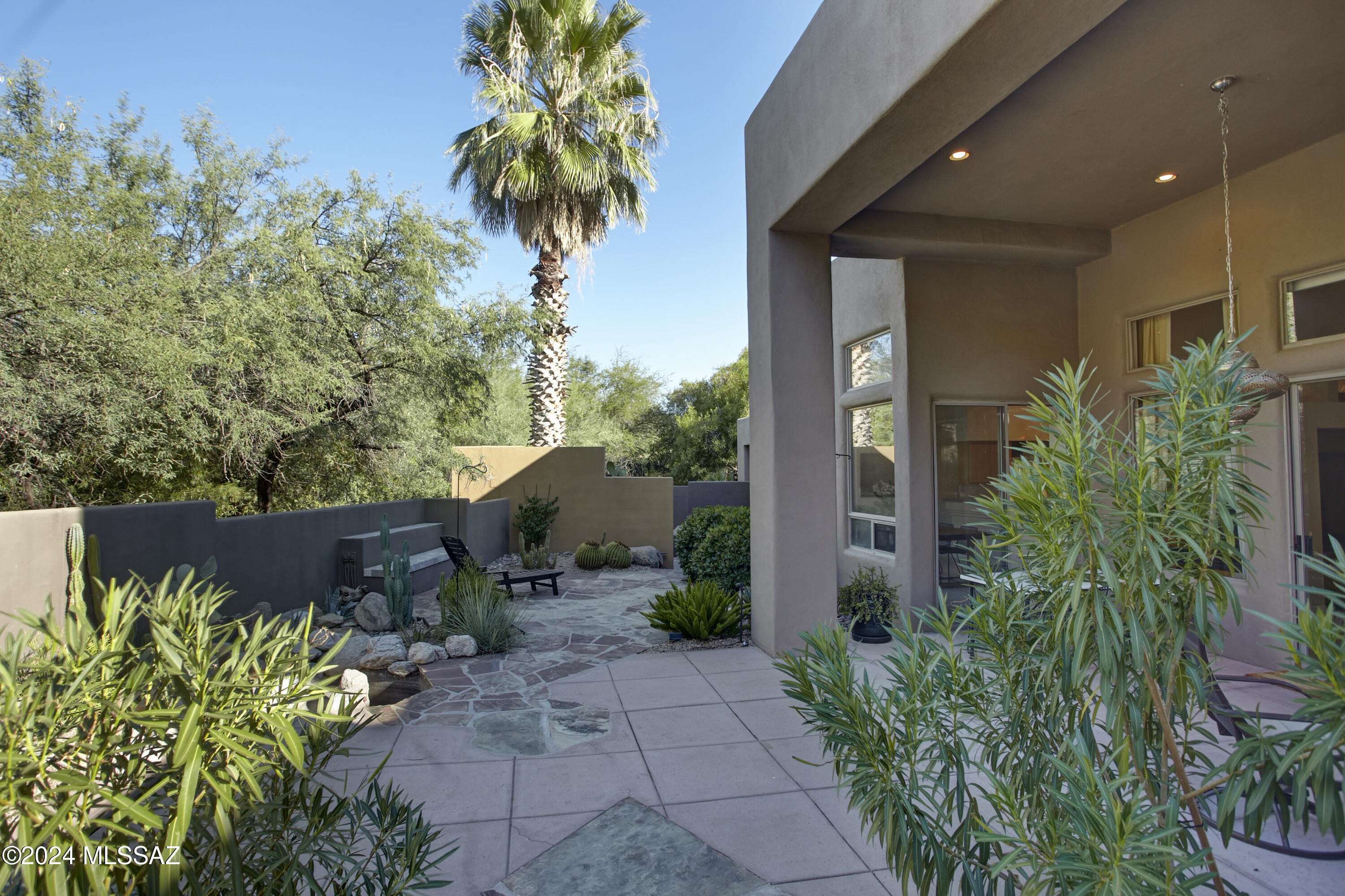 6439 N Desert Wind Circle
