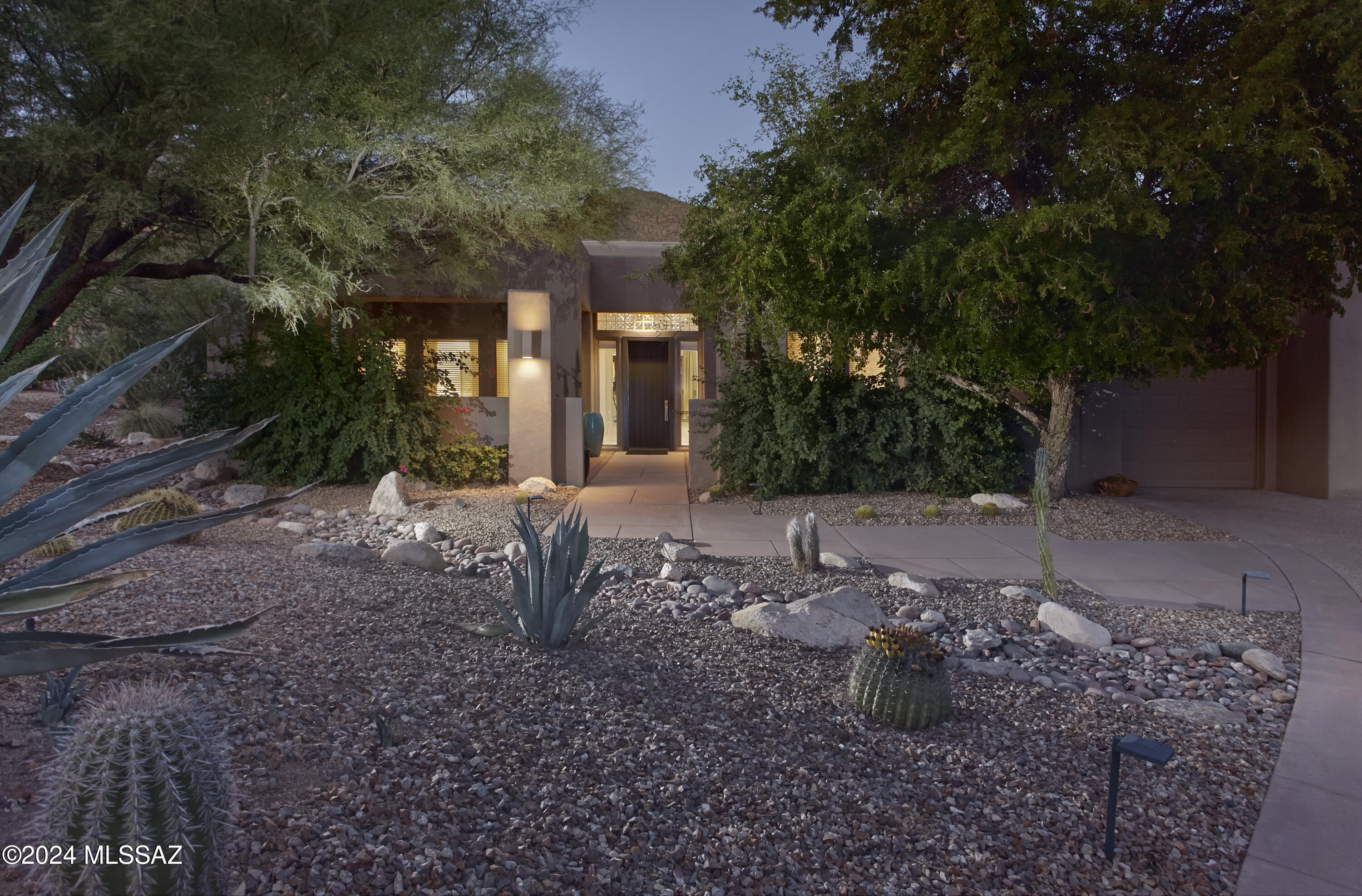 6439 N Desert Wind Circle