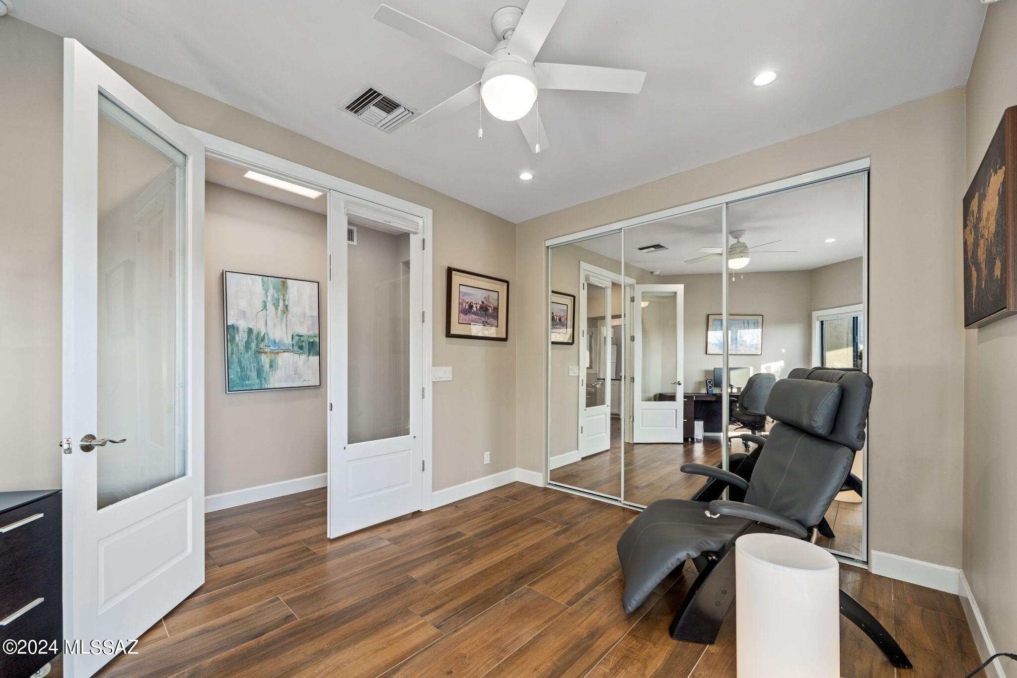 3732 E Windy Point Drive