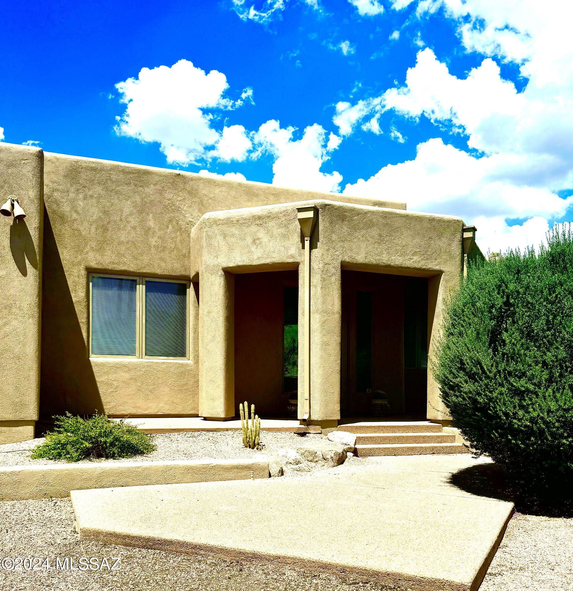 5831 N Calle Grandeza Ph