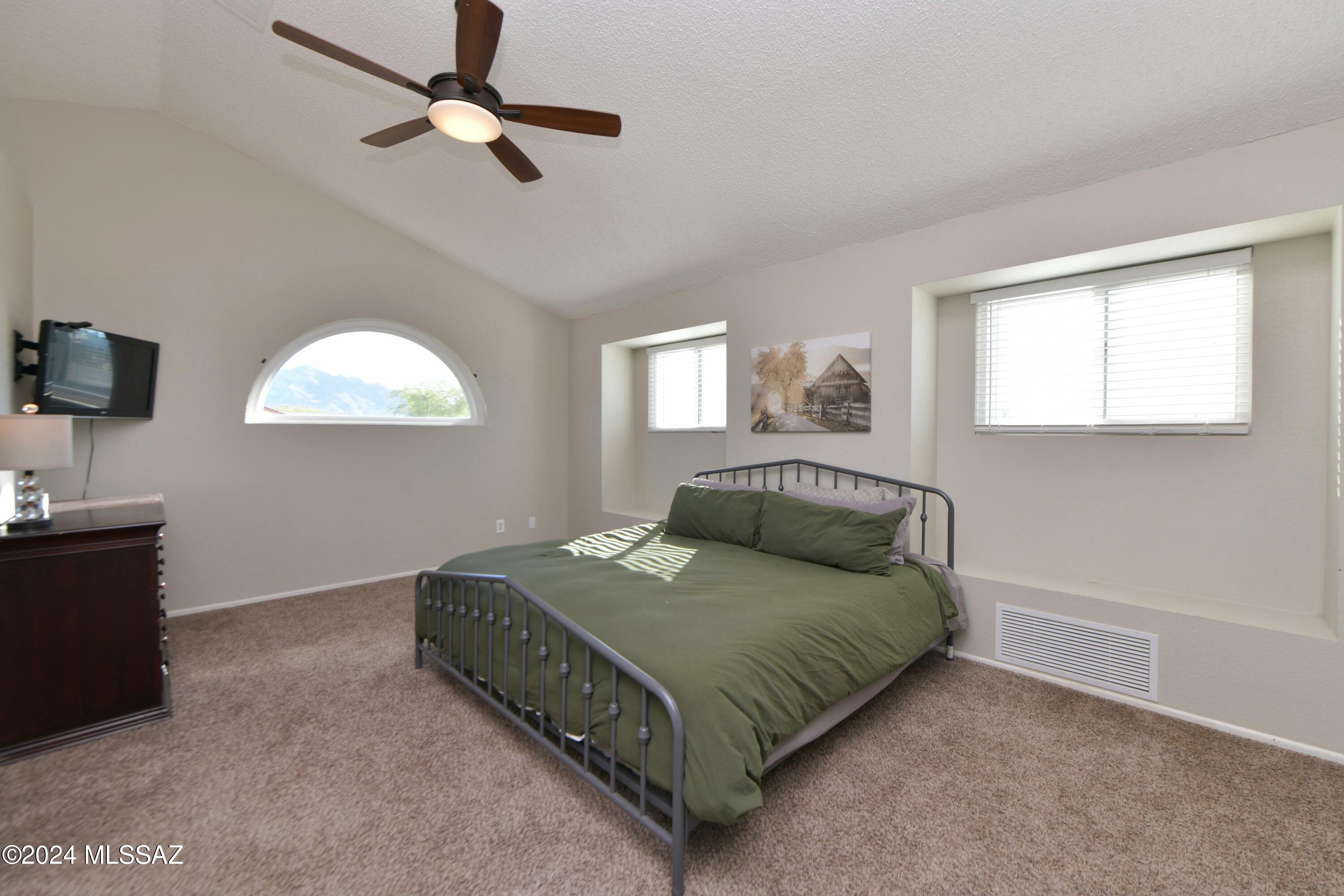2730 W Camino Ebano