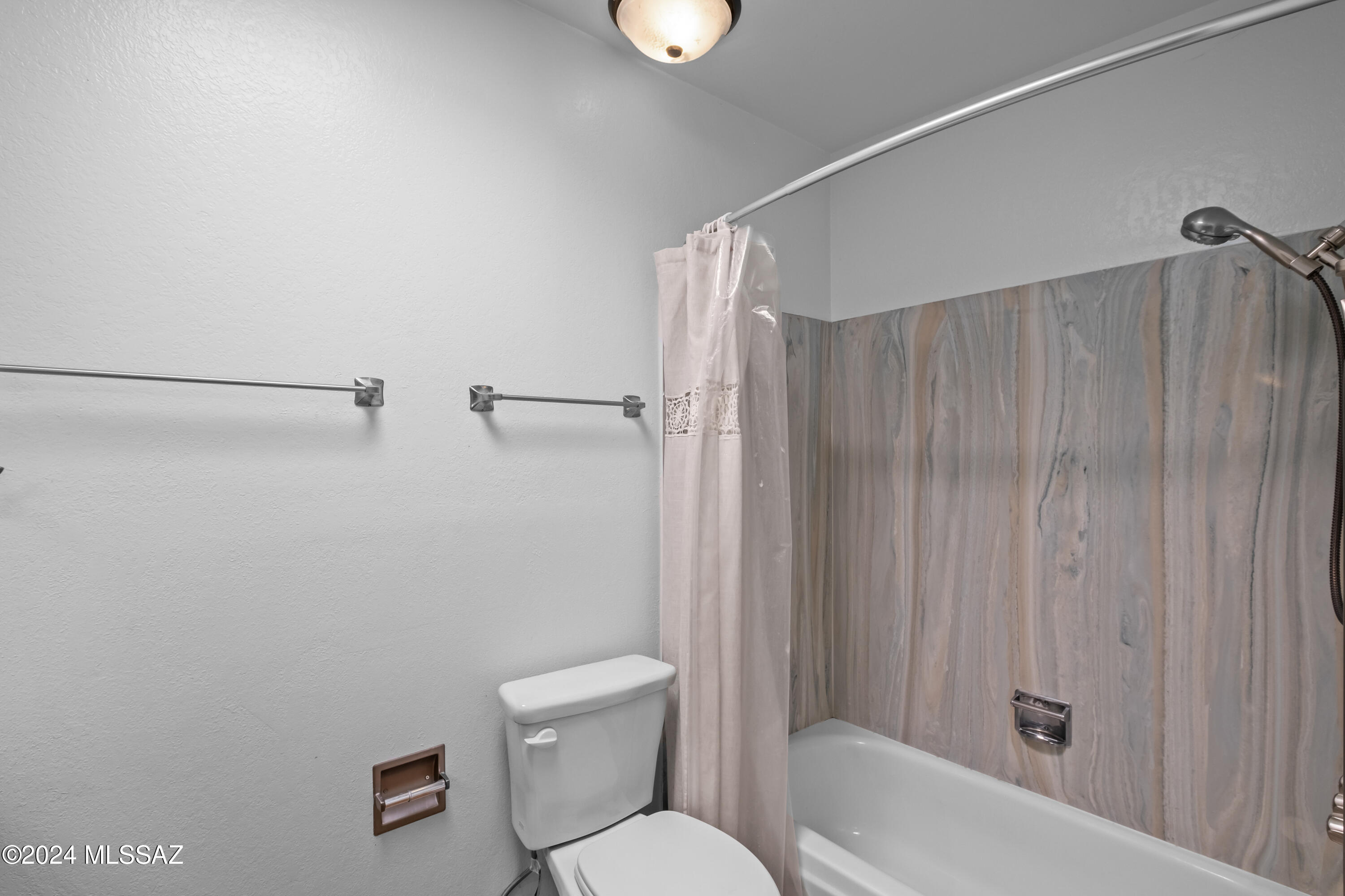 83 E Villas Circle