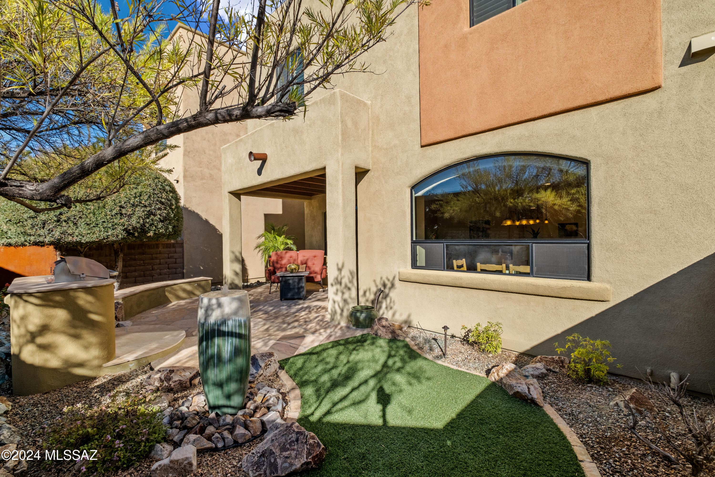 9512 E Ventaso Circle