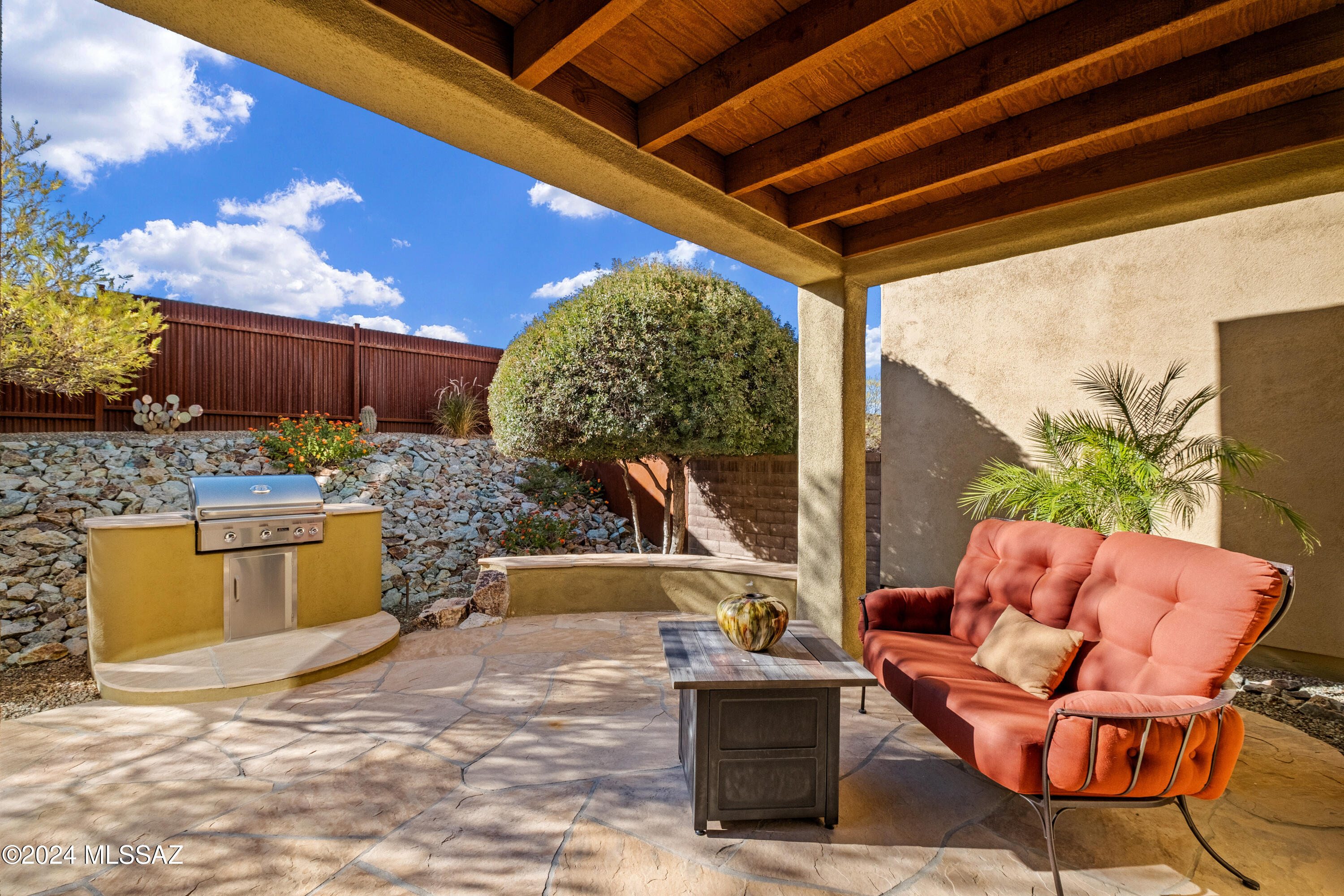 9512 E Ventaso Circle