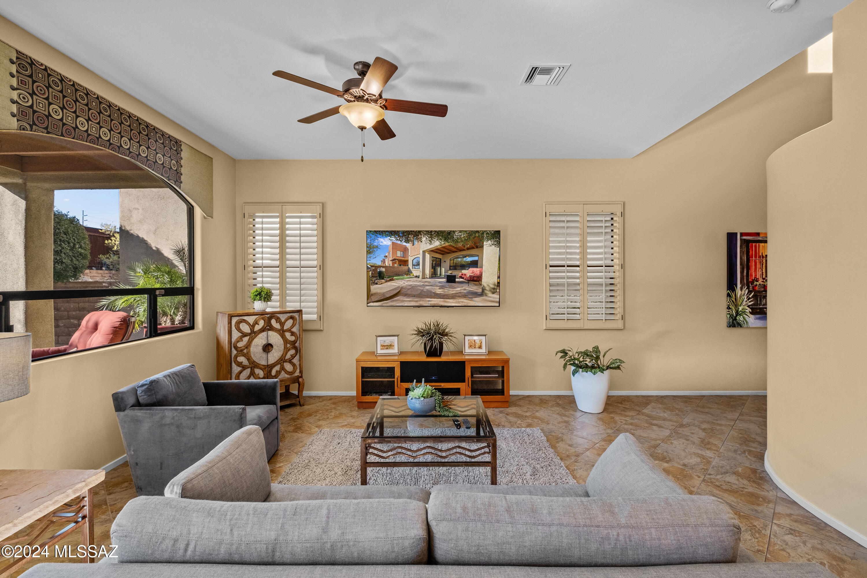 9512 E Ventaso Circle