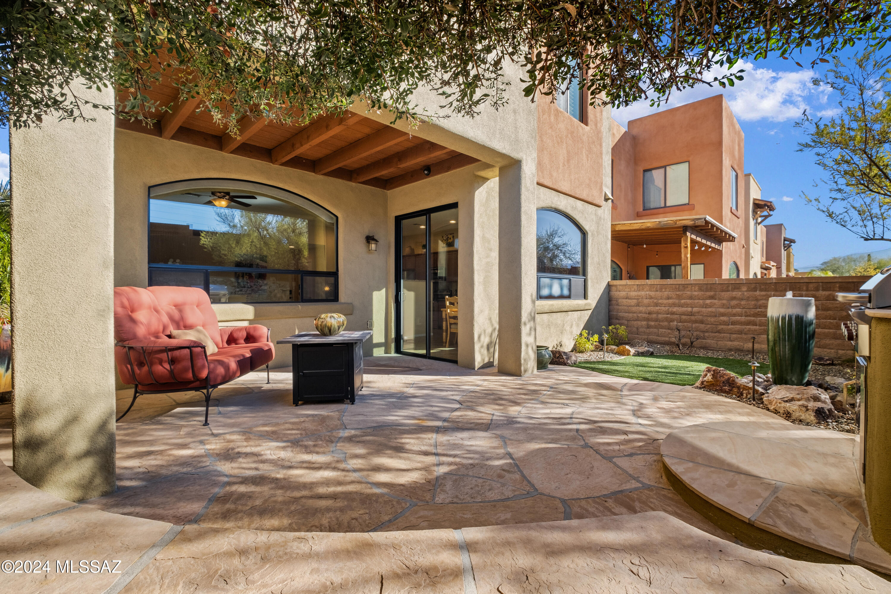 9512 E Ventaso Circle