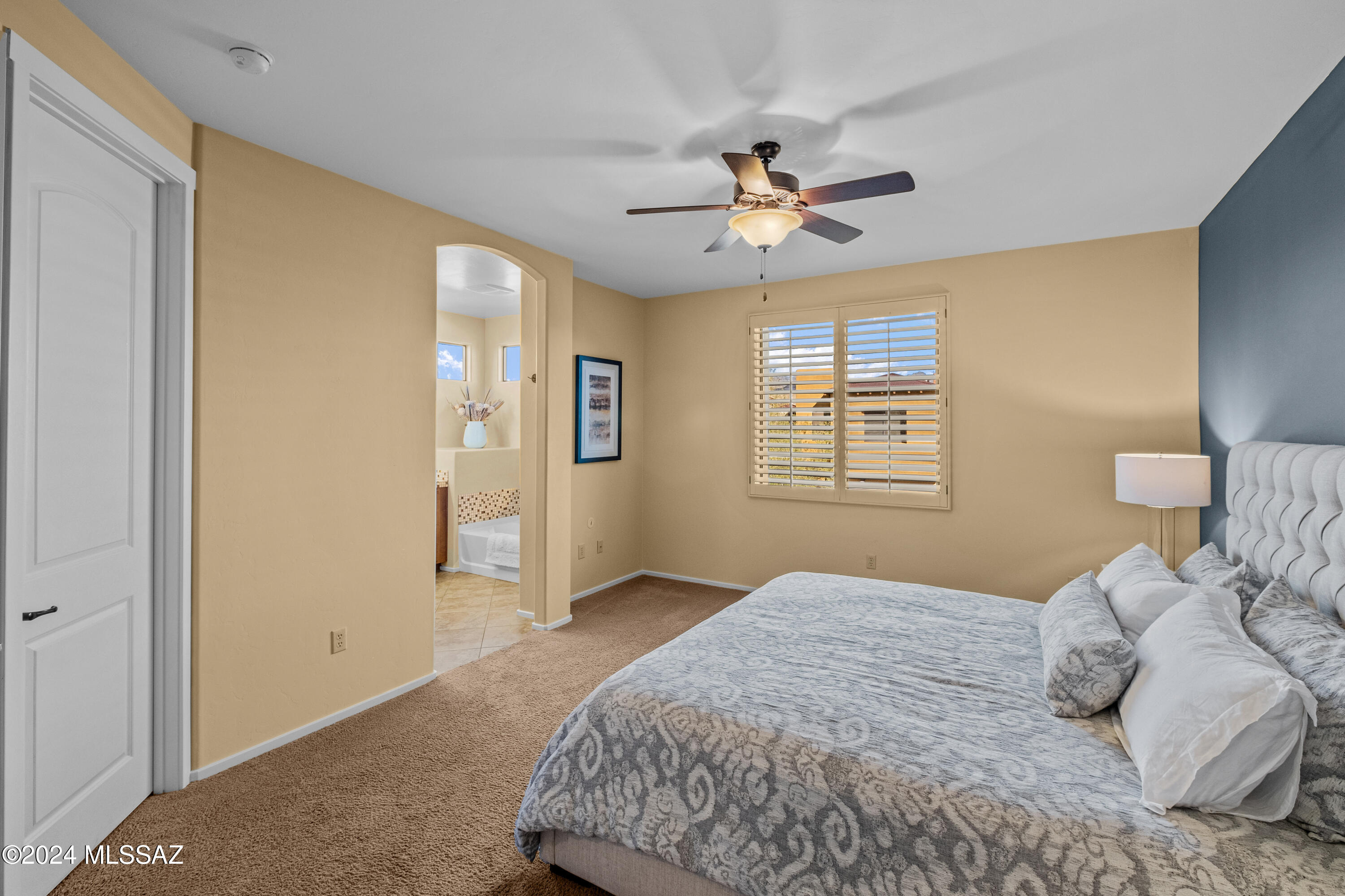 9512 E Ventaso Circle