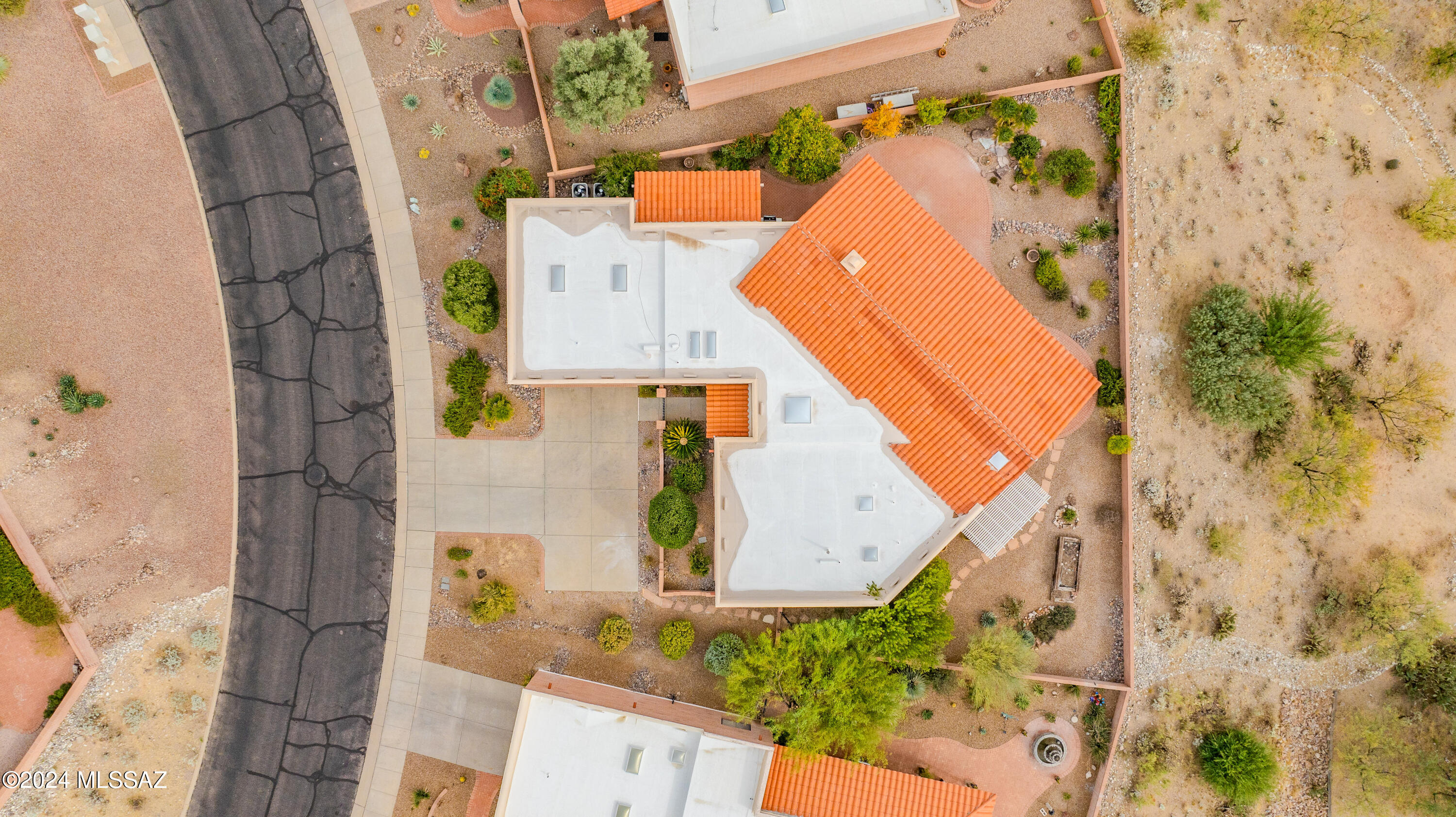 1913 W Placita De Agosto