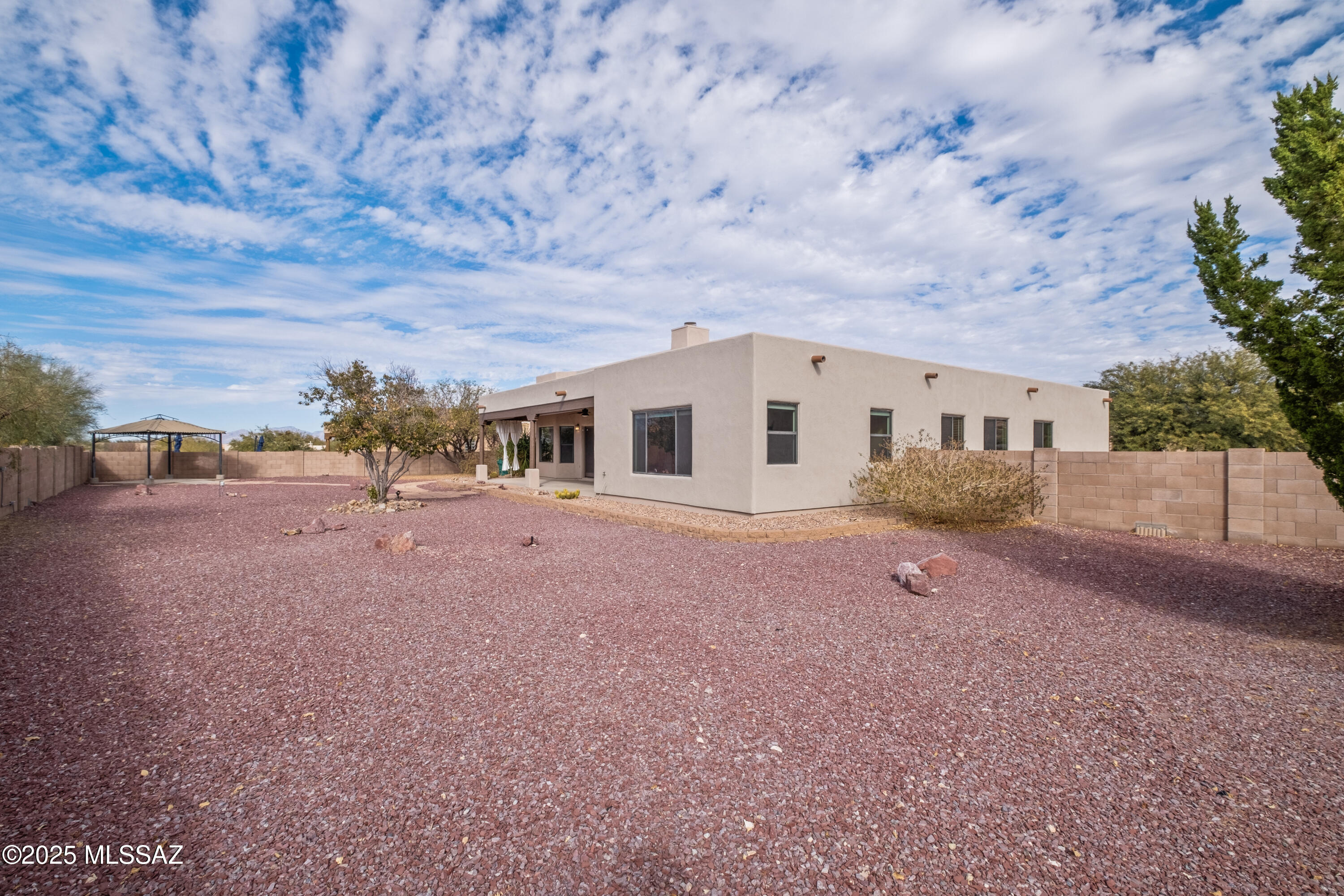 9326 S Avenida Mochuelo