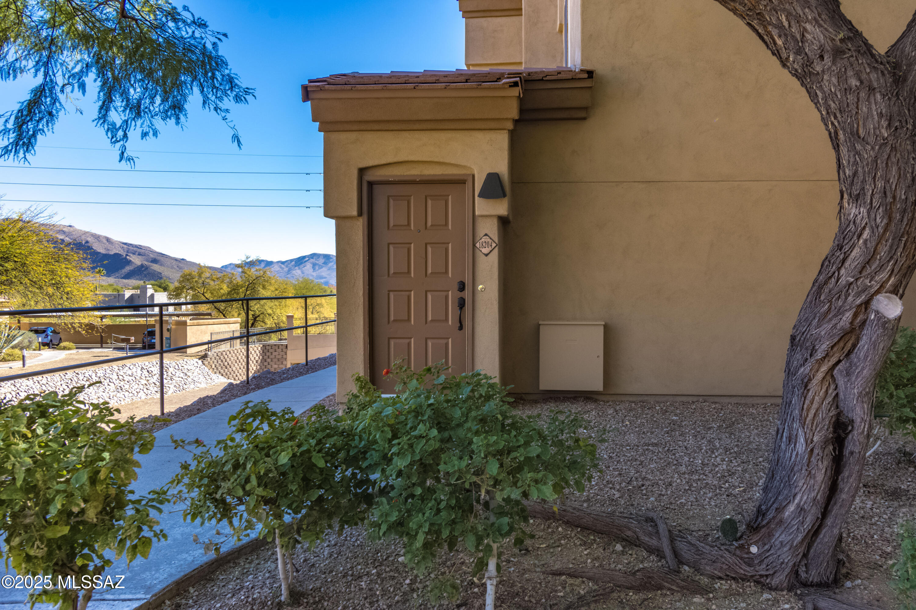 7050 E Sunrise Drive 18204