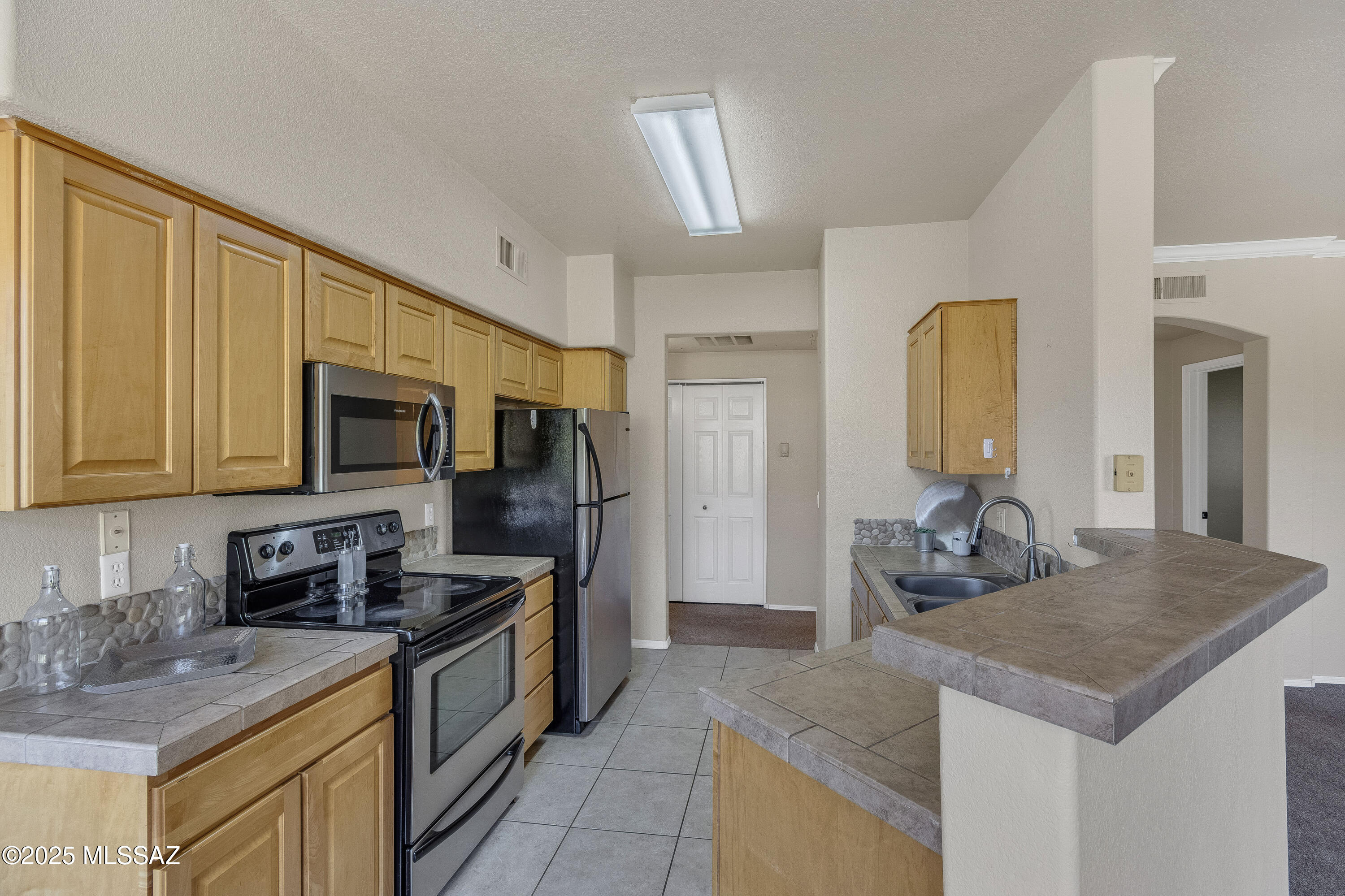 7050 E Sunrise Drive 18204
