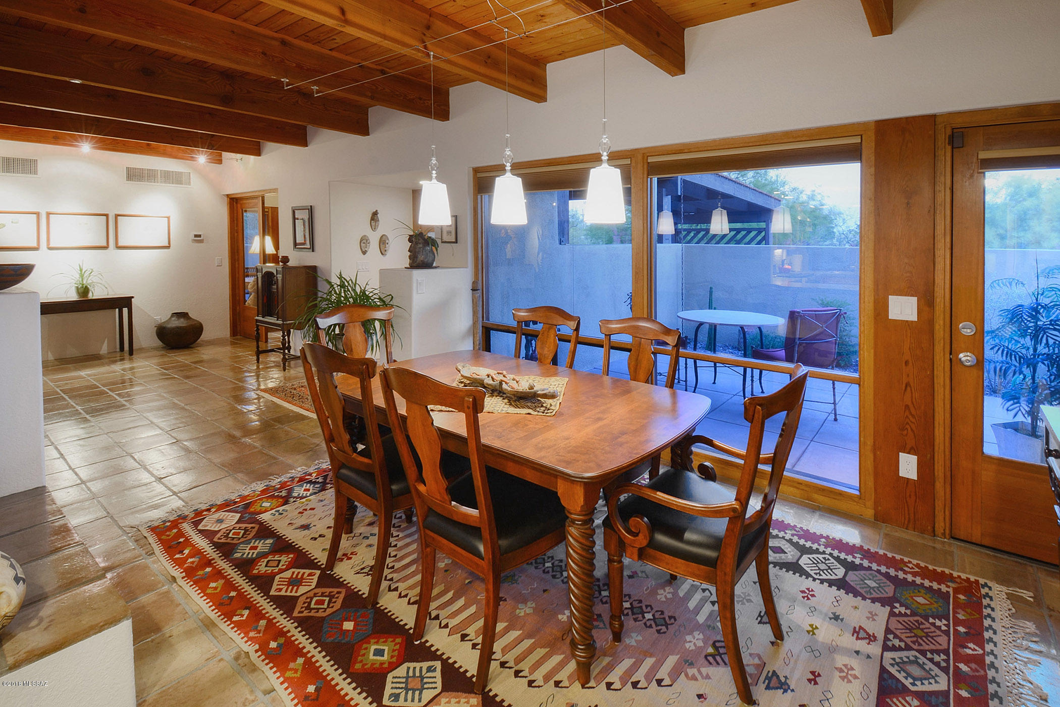 6751 N Paseo De Los Altos