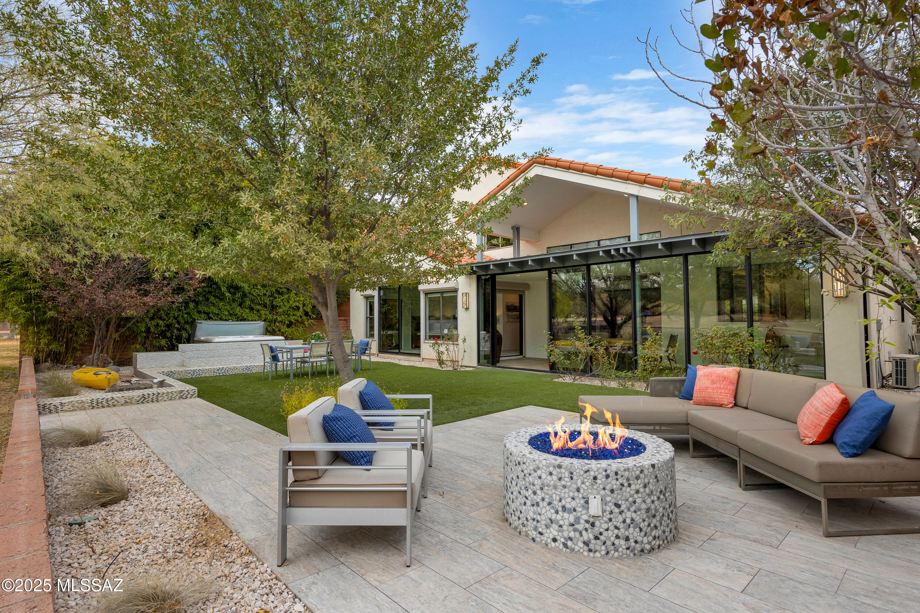 3145 N Willow Creek Drive