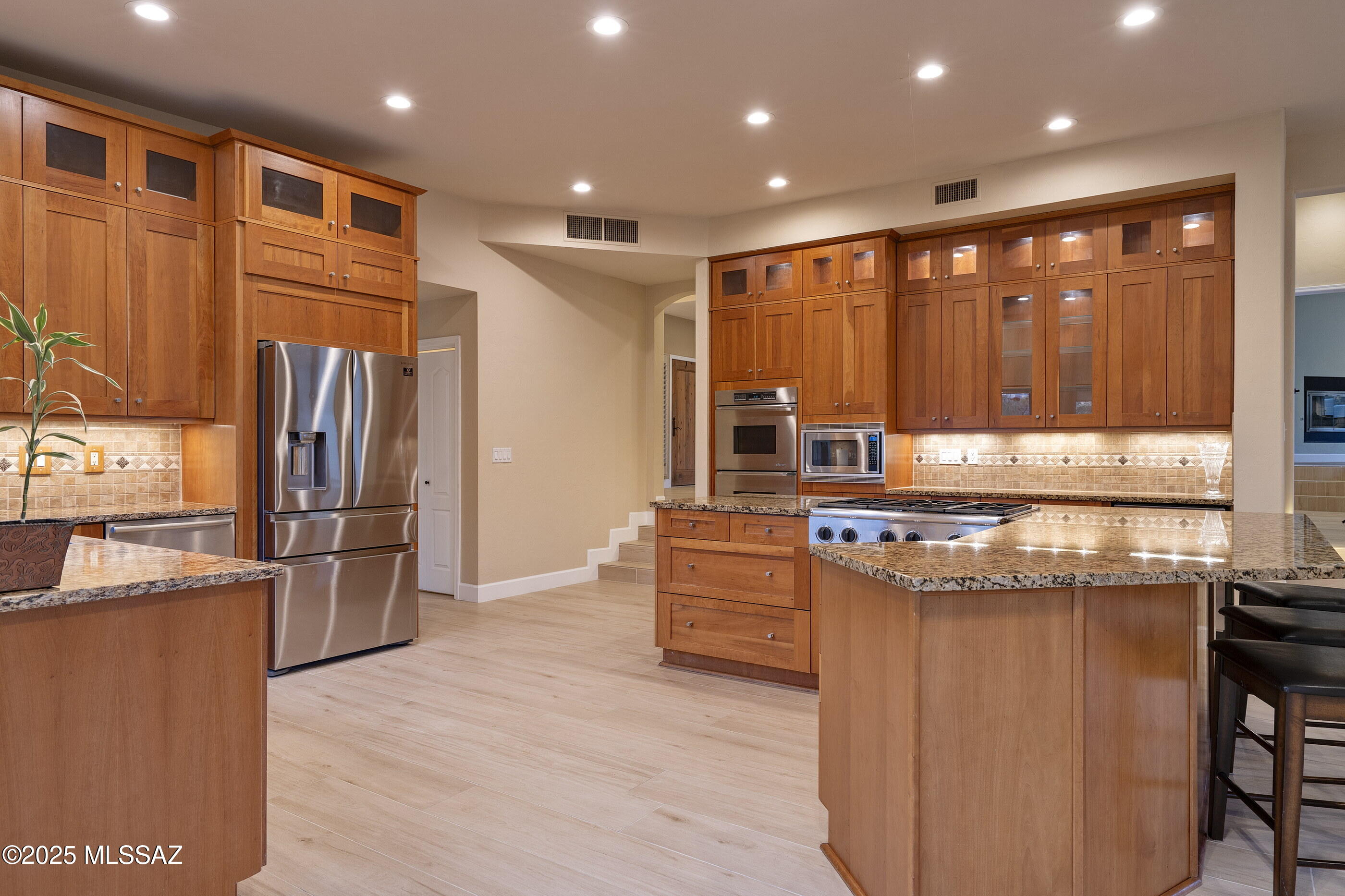 5801 E Placita Rocosa