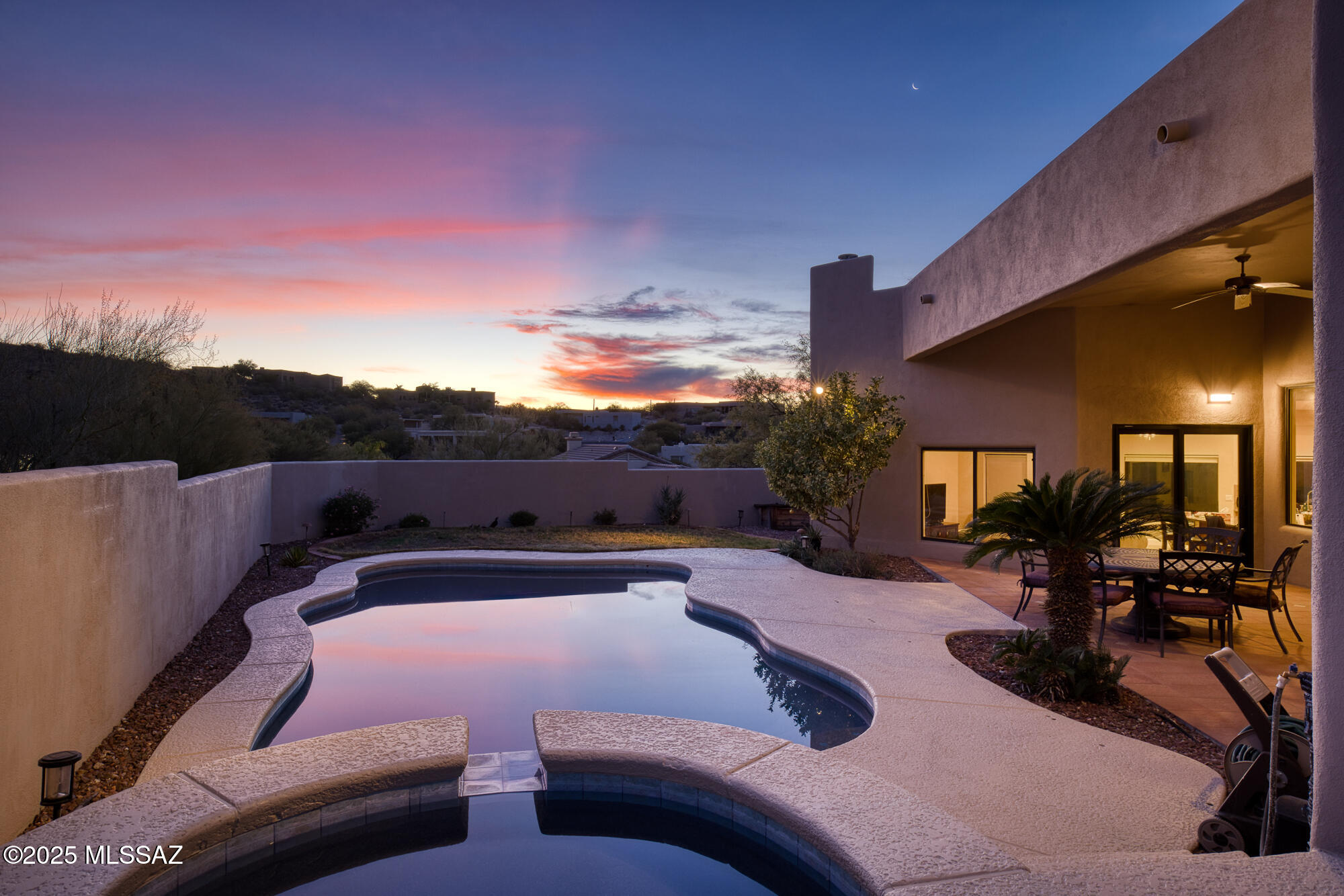 5801 E Placita Rocosa
