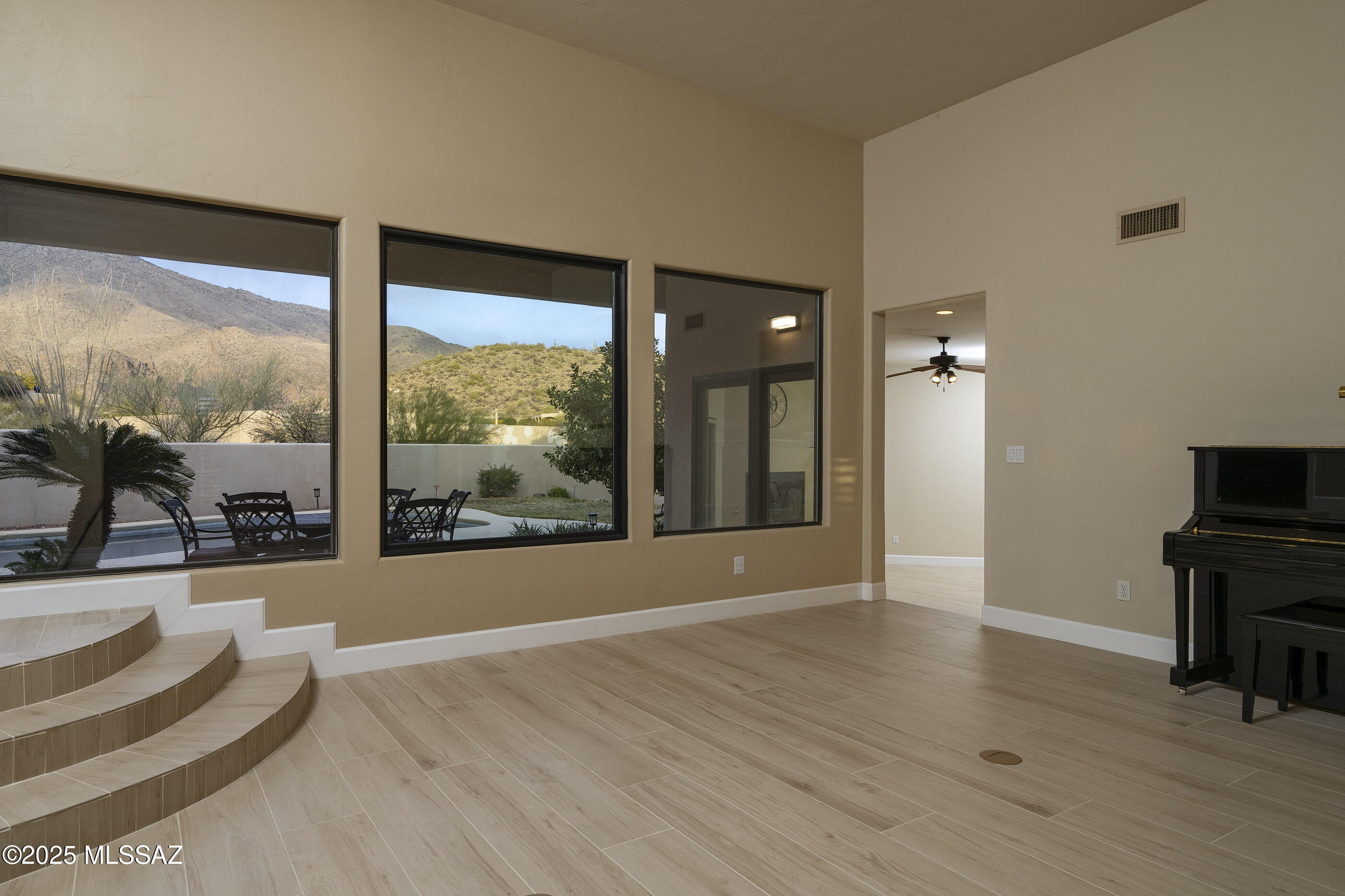 5801 E Placita Rocosa