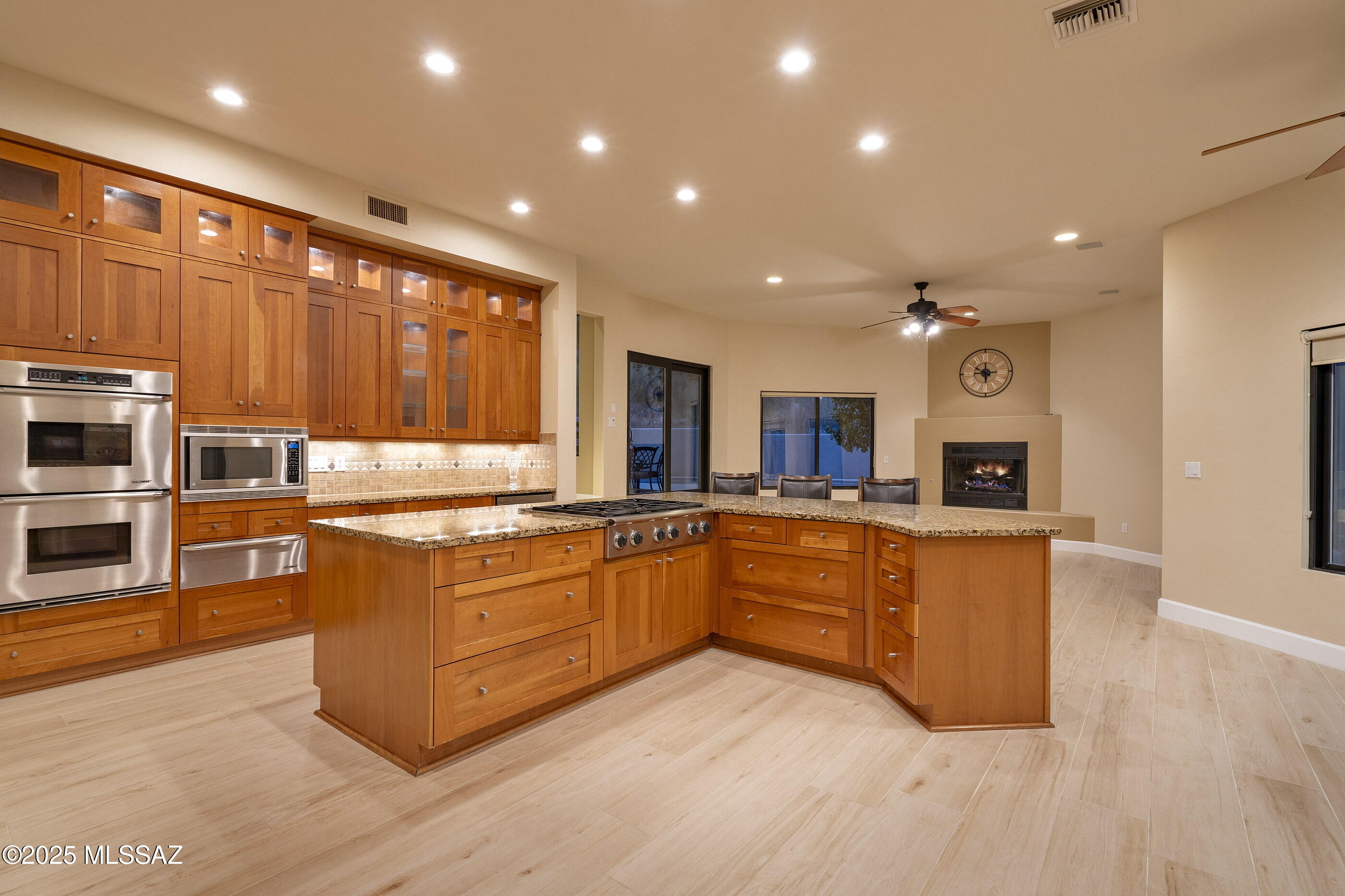 5801 E Placita Rocosa