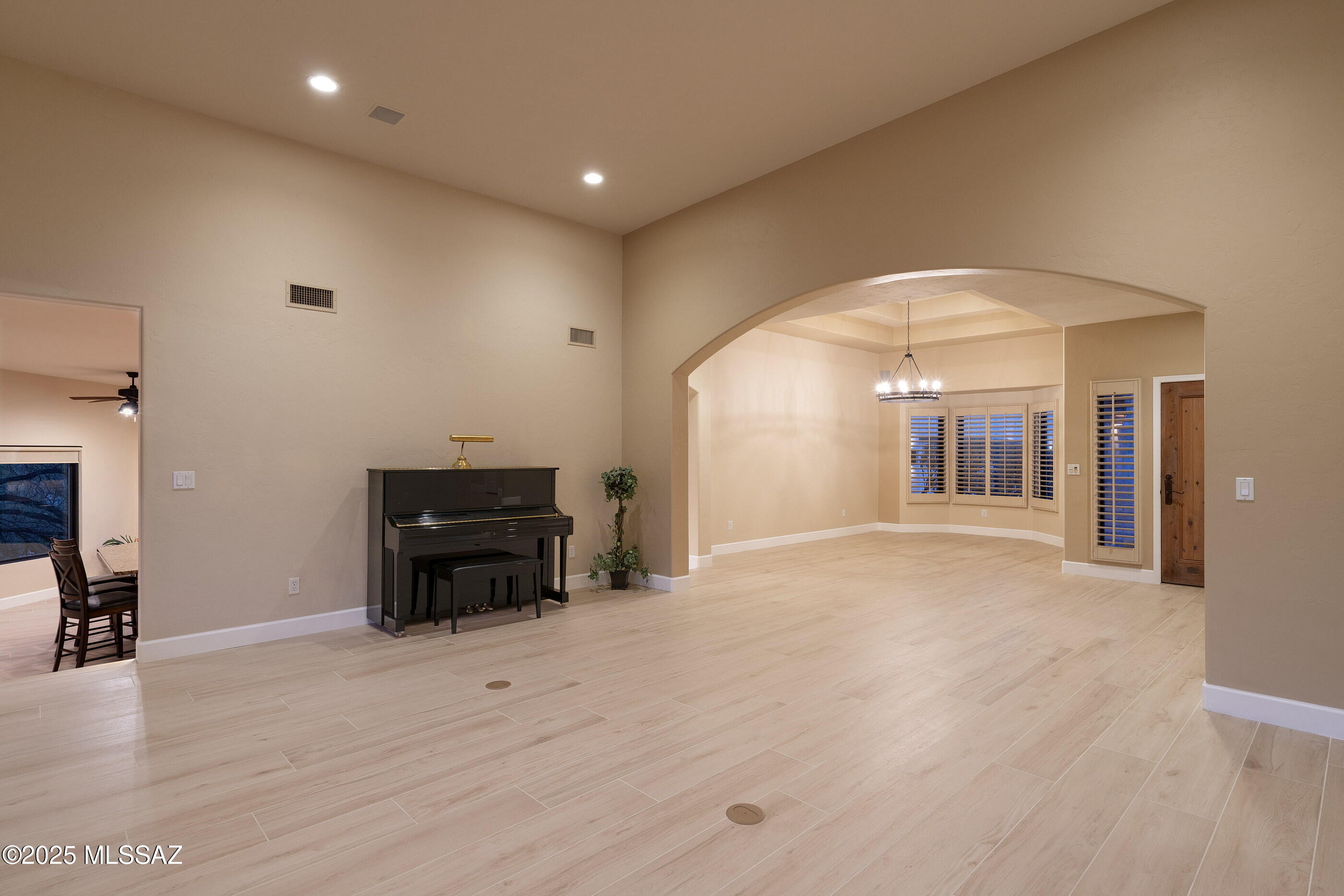 5801 E Placita Rocosa