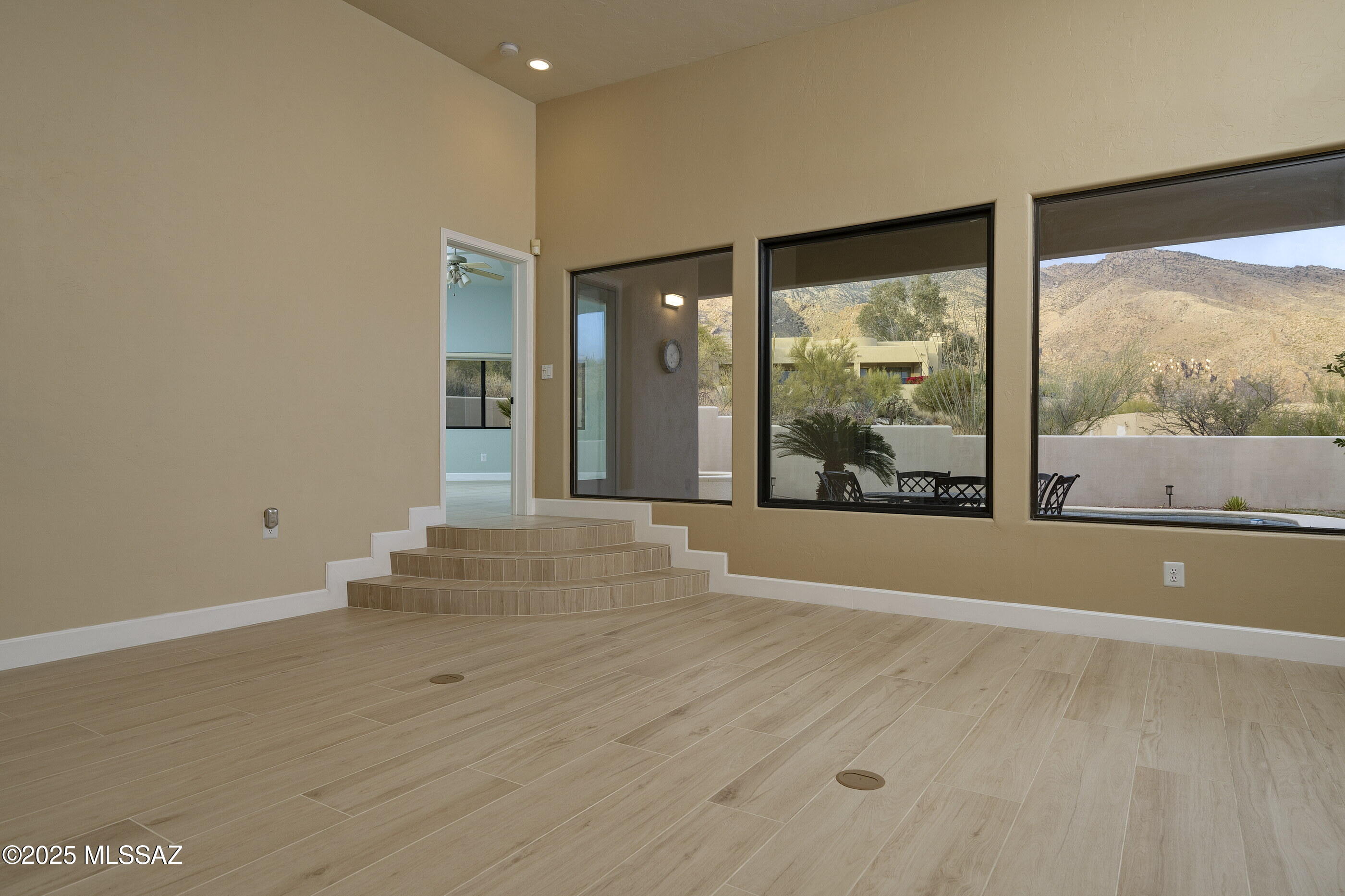 5801 E Placita Rocosa