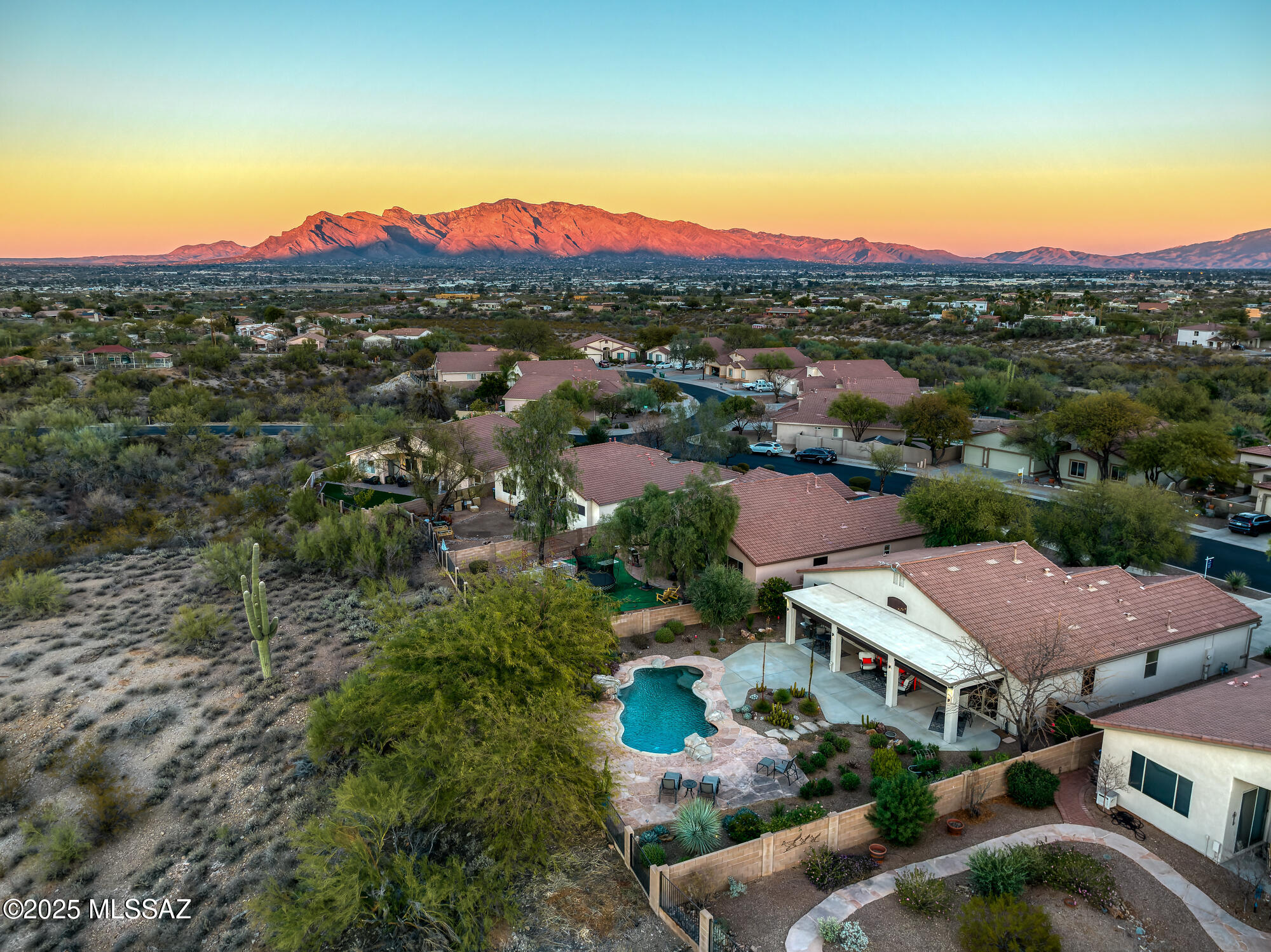 4092 W Tombolo Trail