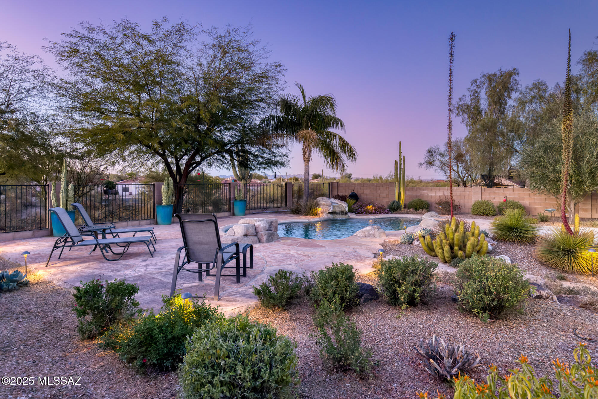 4092 W Tombolo Trail