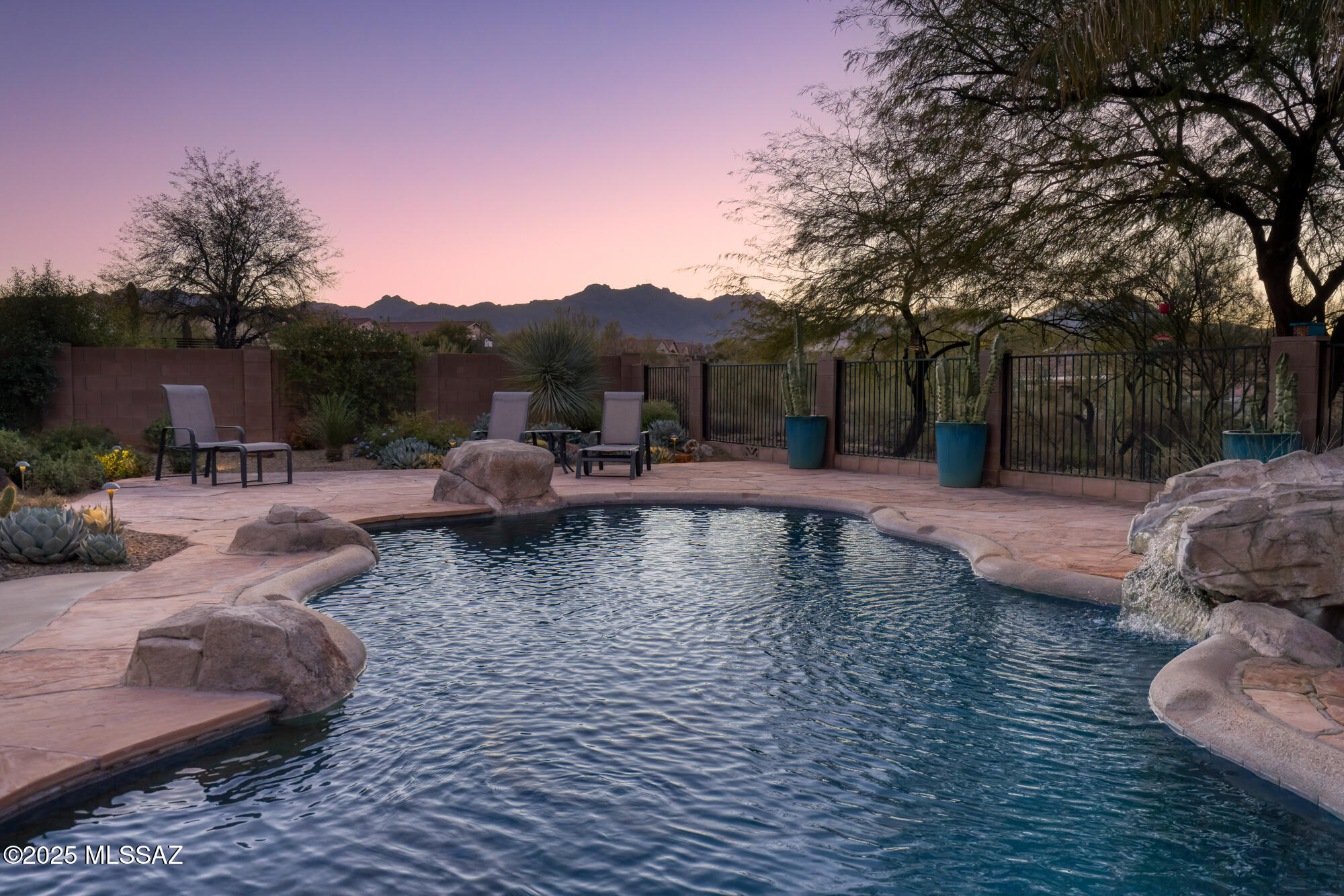 4092 W Tombolo Trail