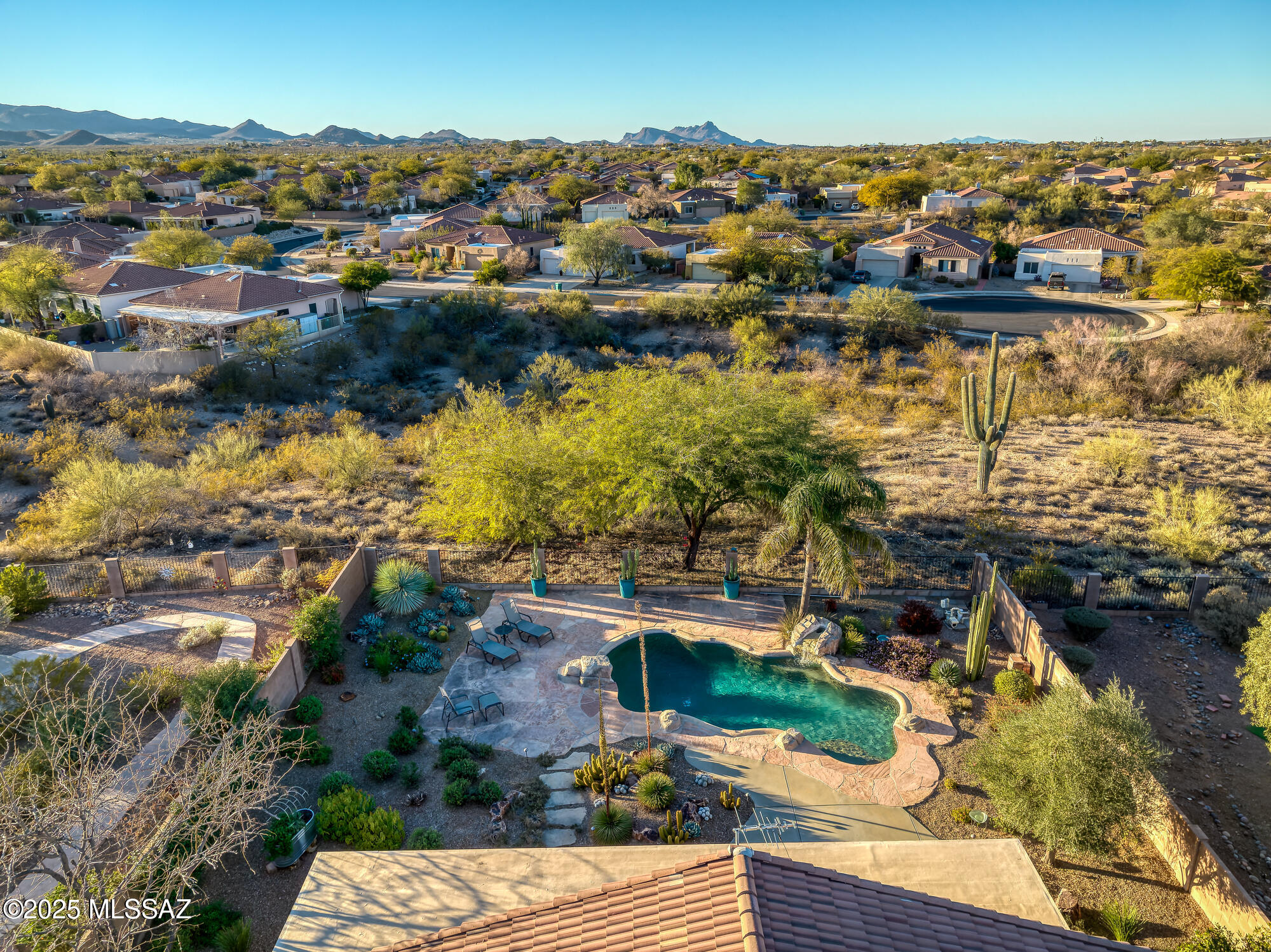 4092 W Tombolo Trail