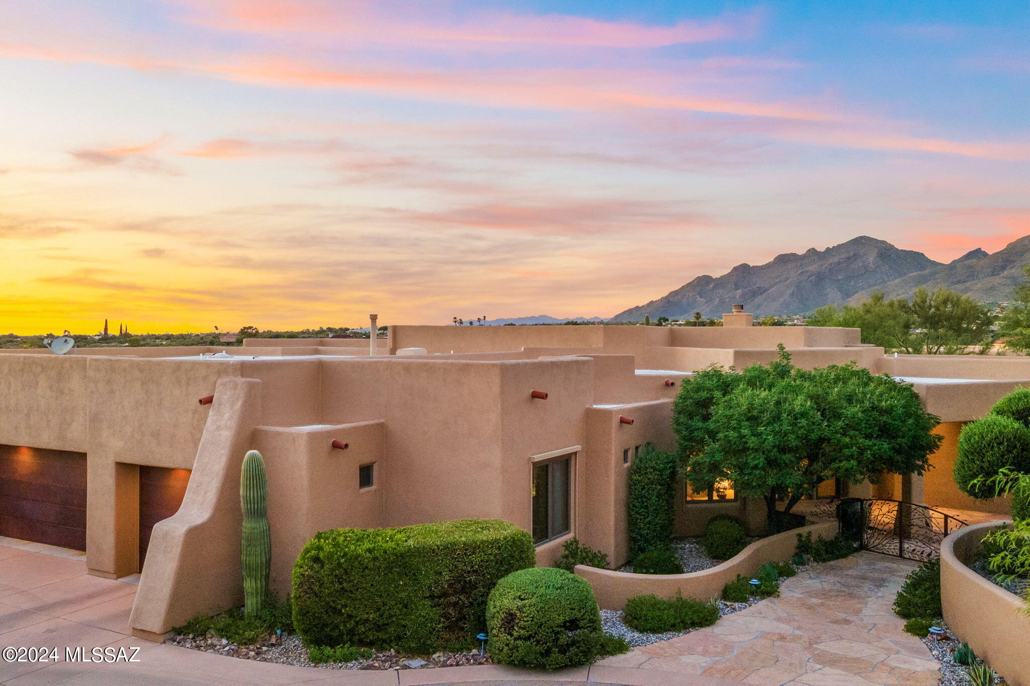 5261 N Corte Casa Del Sol