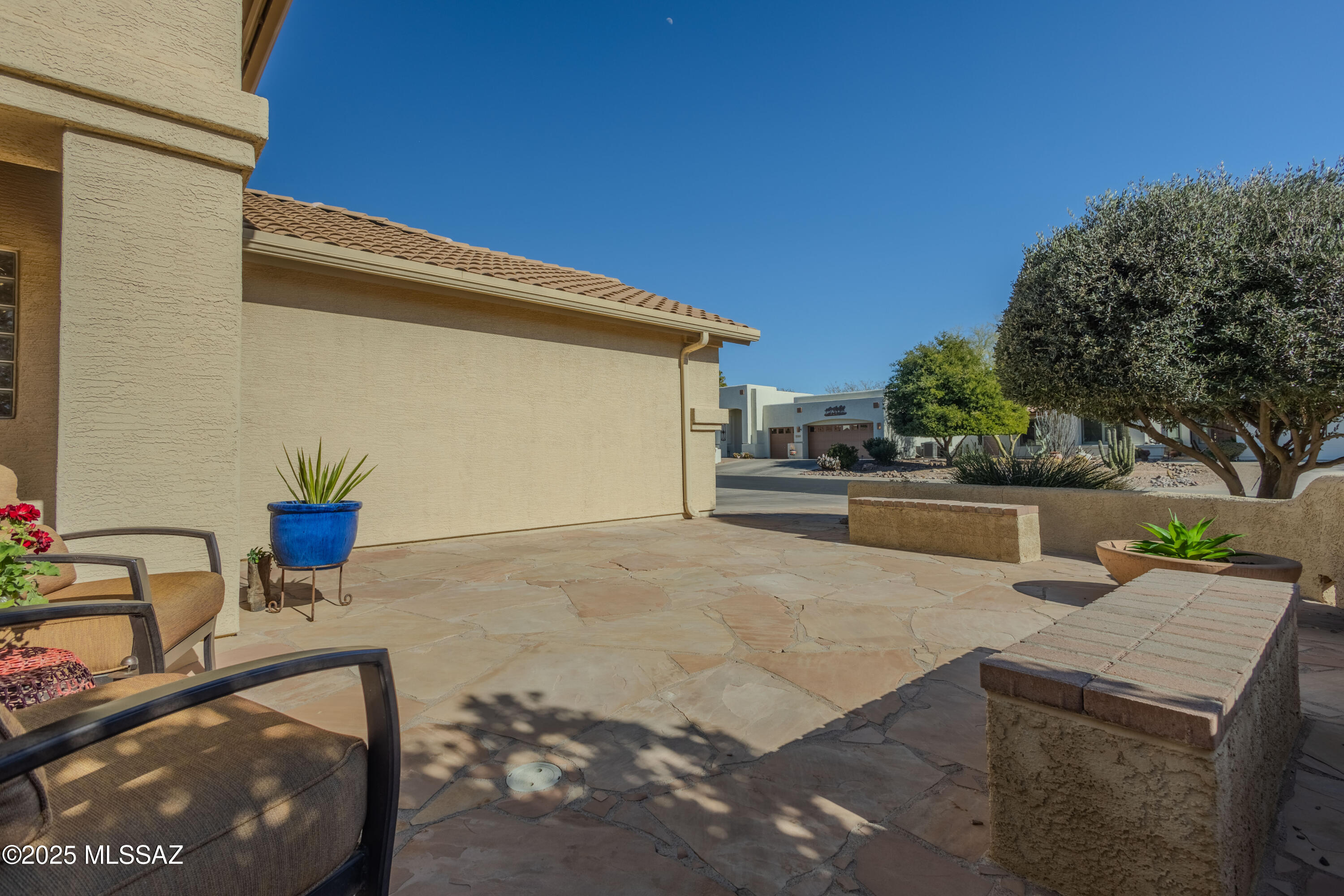 2501 E Bluejay Bluff Lane