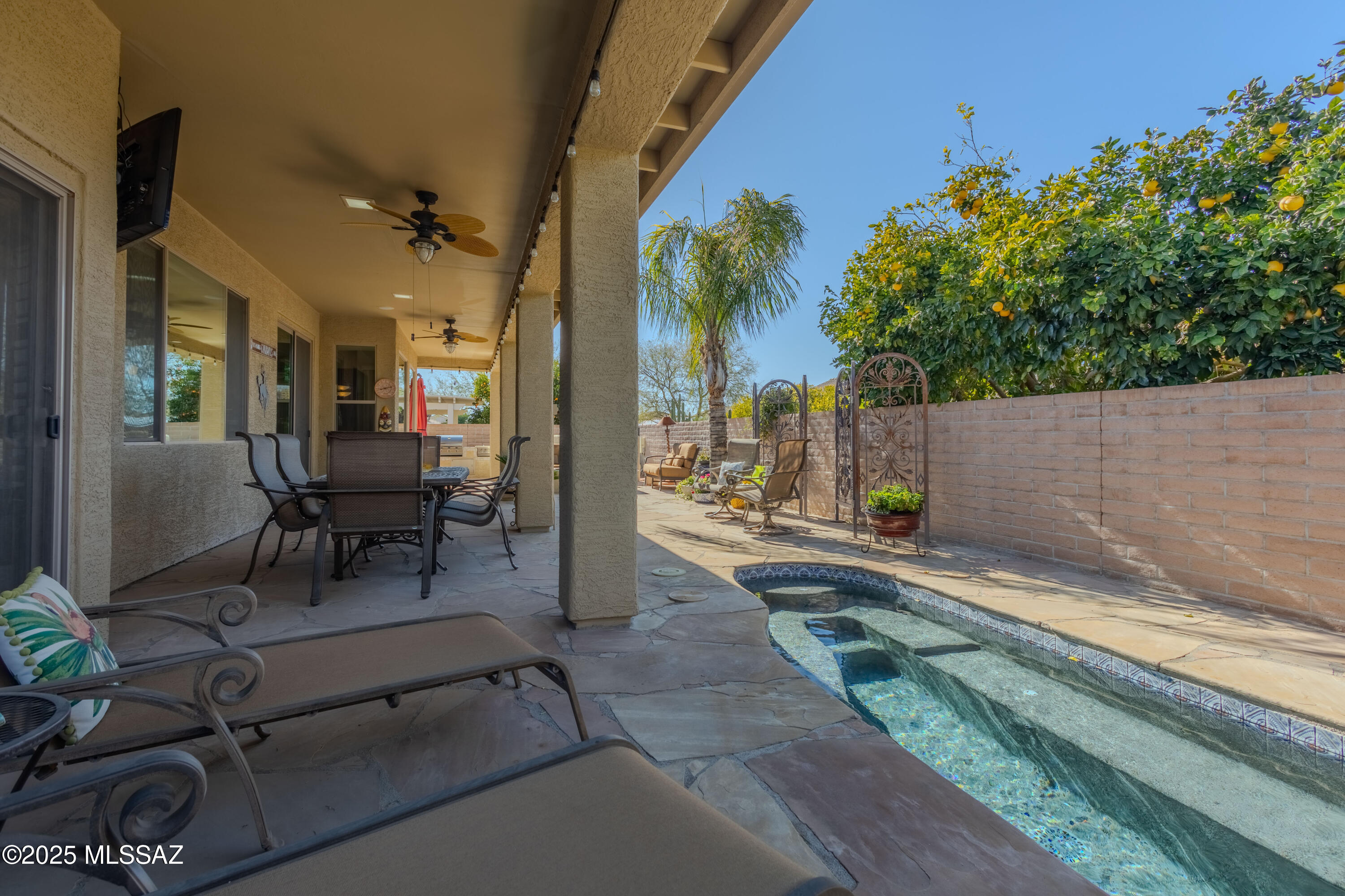 2501 E Bluejay Bluff Lane